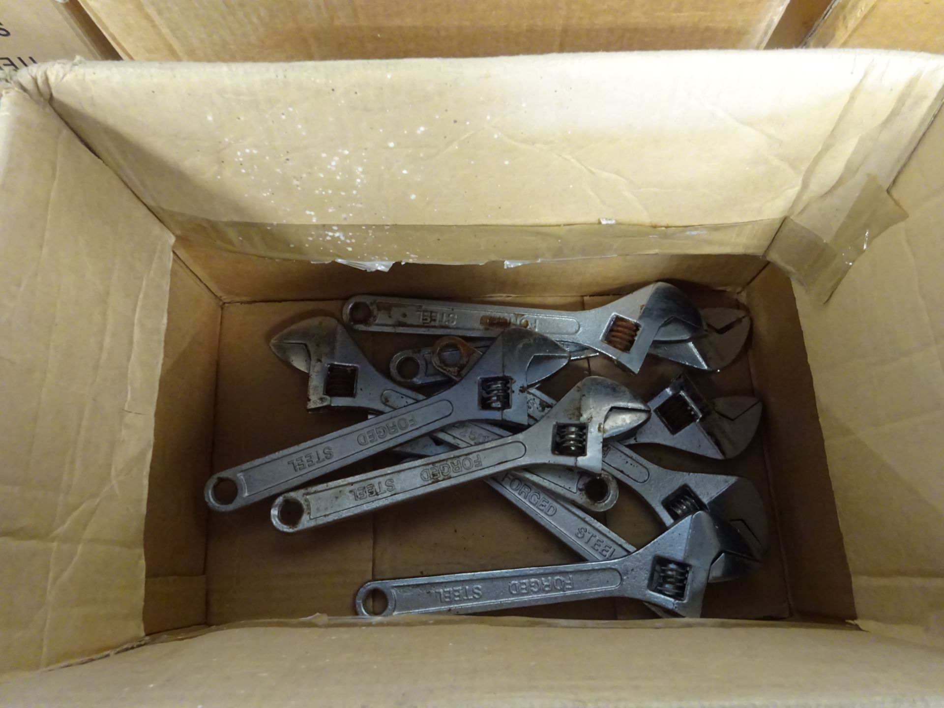 BOX OF 10 LG ADJUSTIBLE SPANNERS
