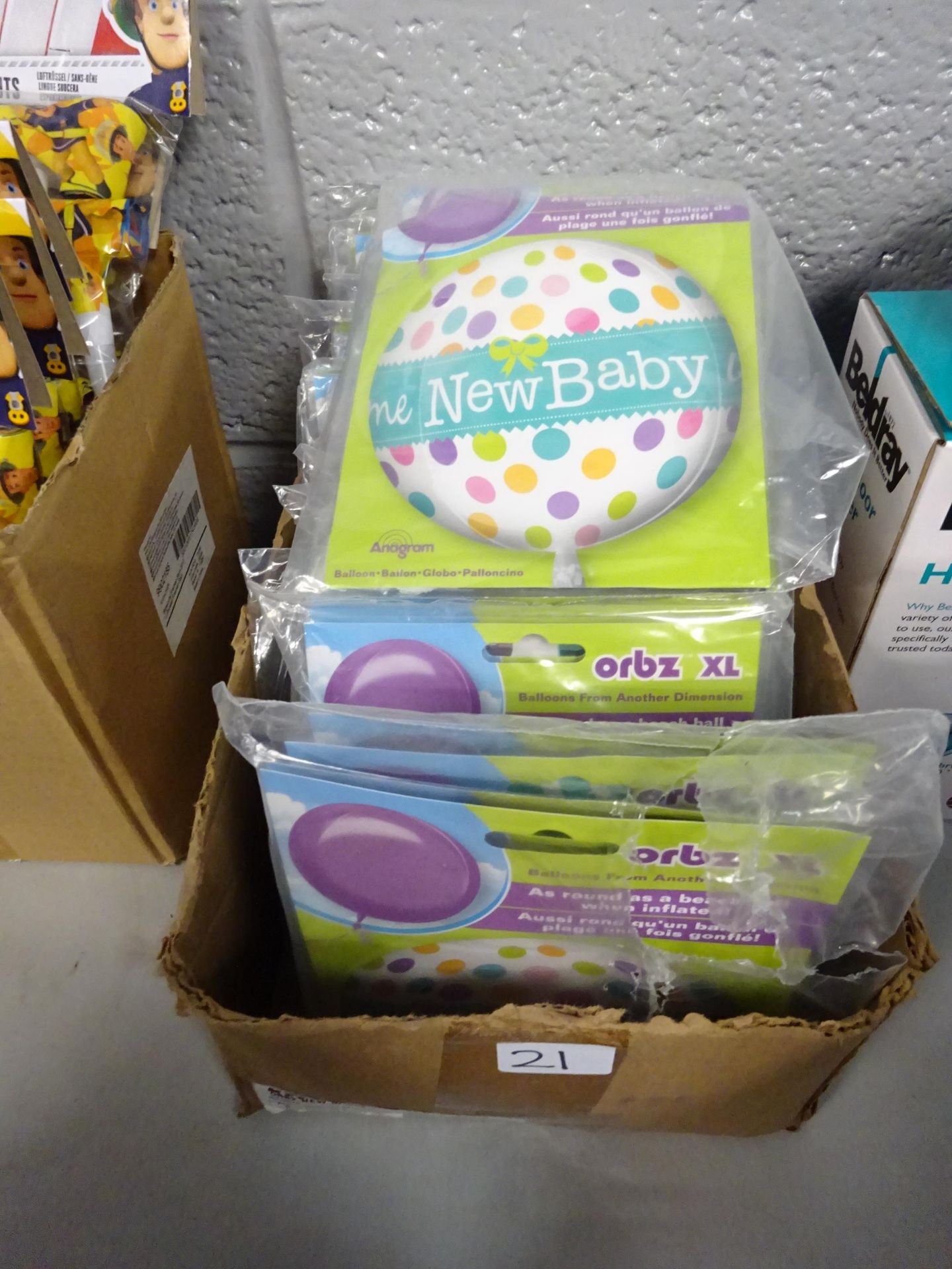 BOX APPROX 100 NEW BABY LARGE BALLOONS