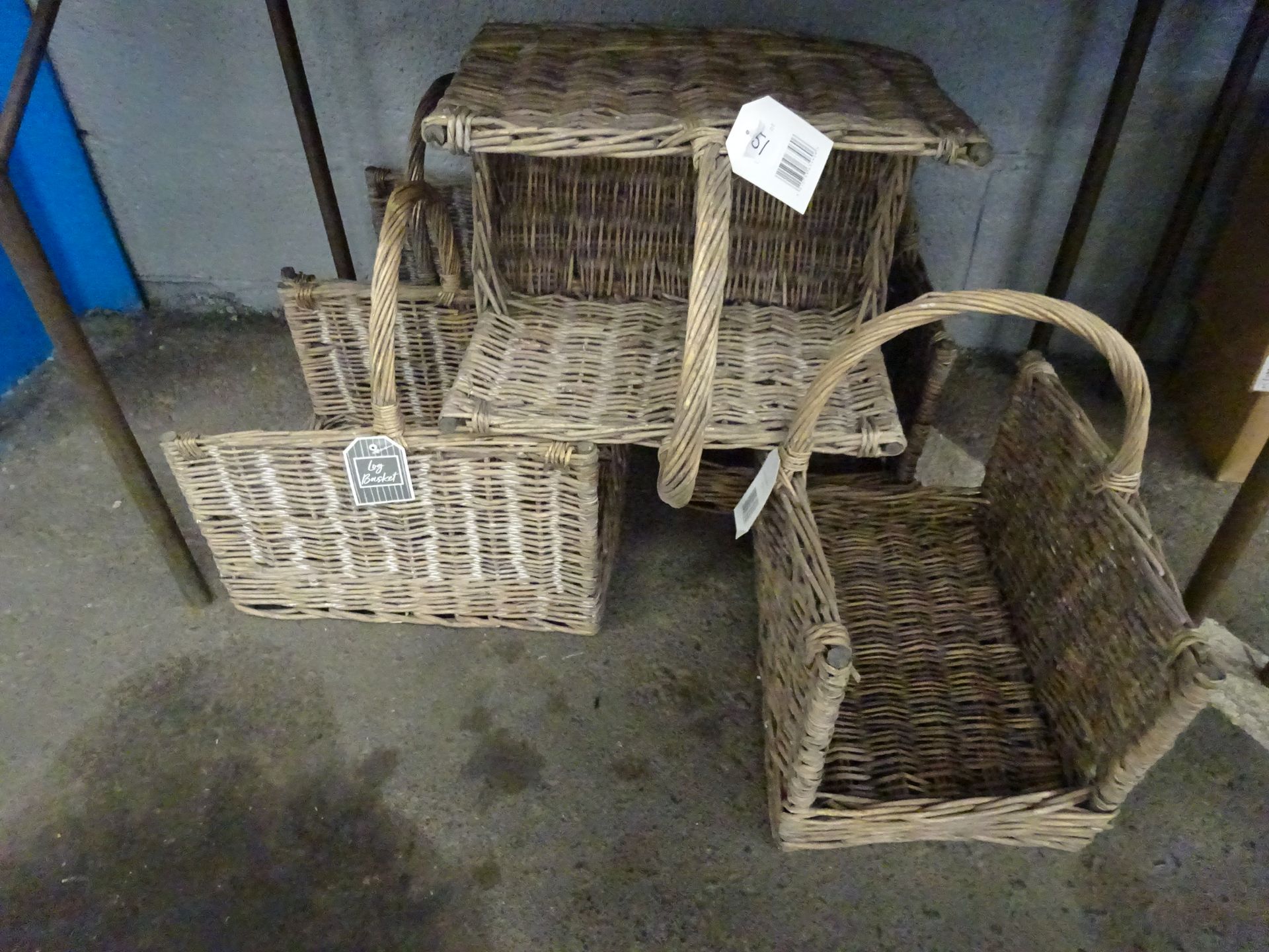 5 WICKER BASKETS