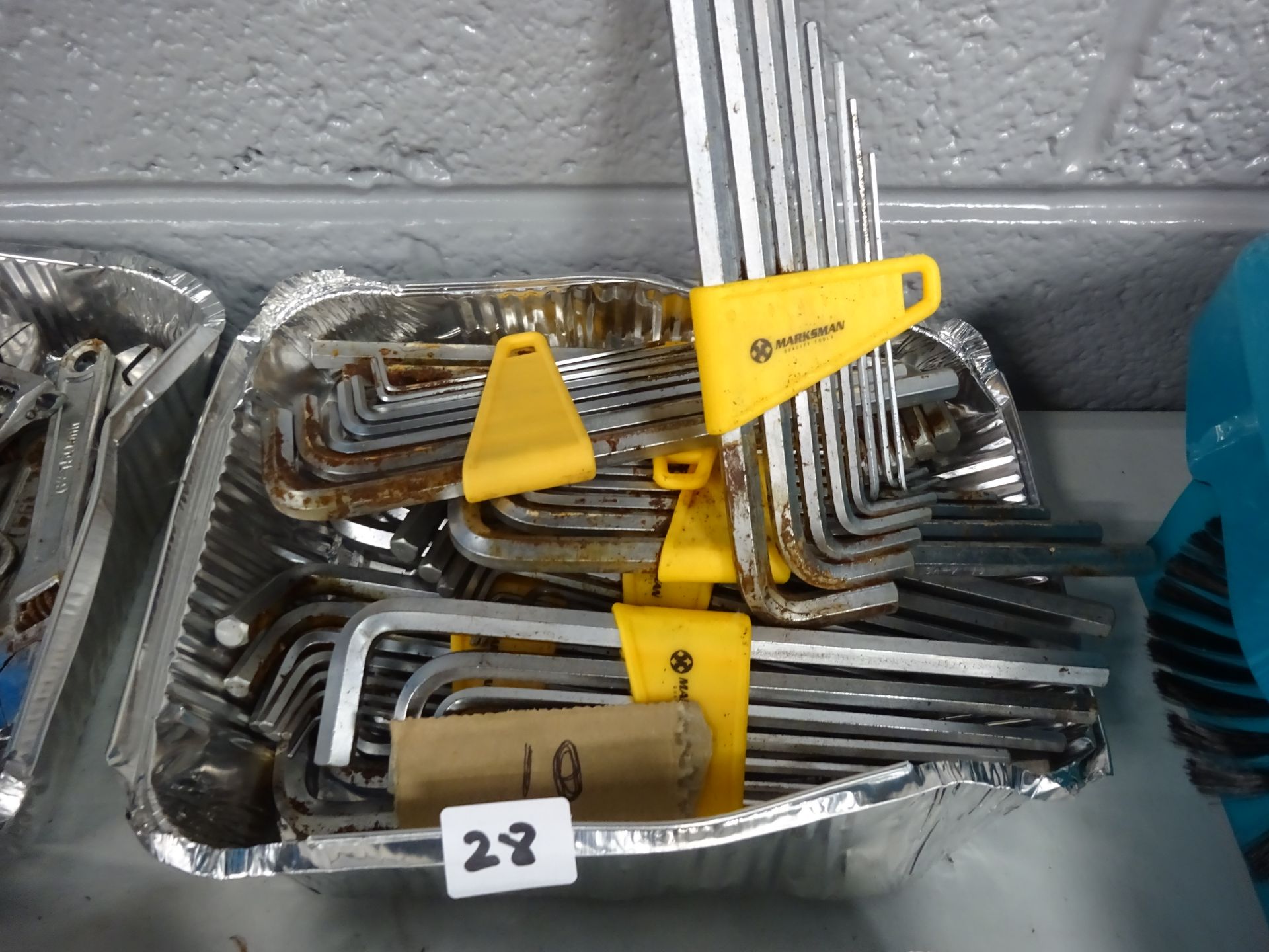 TRAY OF 10 ALLEN KEY SETS (SLIGHTLY RUSTY)