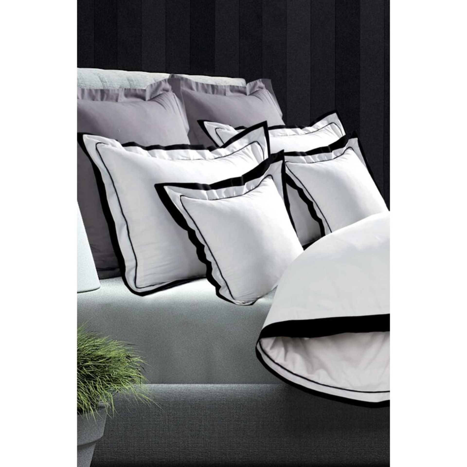 Oxford Edge 200 TC Duvet Cover Set - RRP £29.99