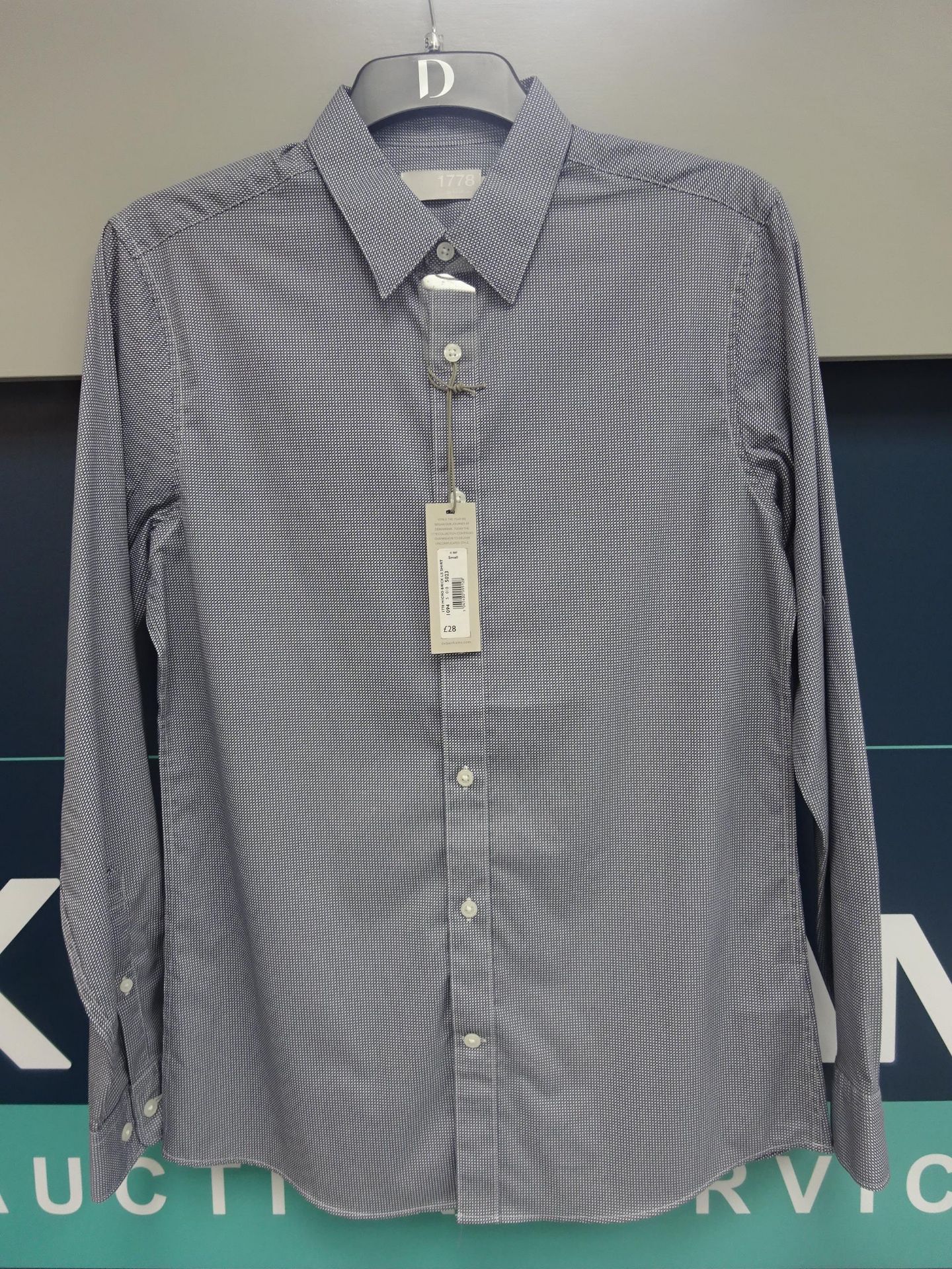 320PCS OF MENS DEBENHAMS CLOTHING WITH AN APPROX RRP OF £10500, INCLUDES SHIRTS AND COATS. - Image 8 of 26