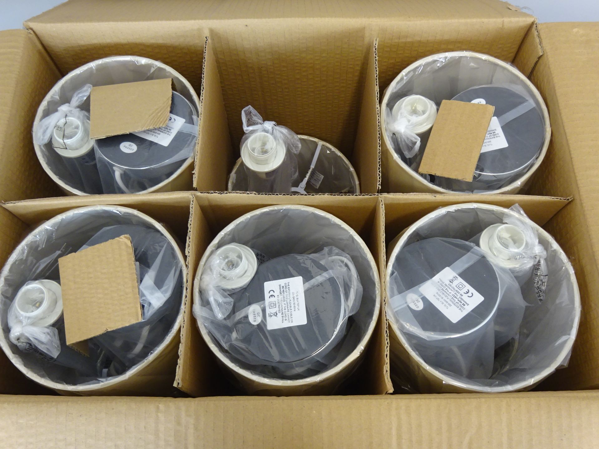 BOX OF 12 BRAND NEW METAL LAMPS AND SHADES, 40CM HEIGHT. RRP £19.99 EACH - Image 3 of 3