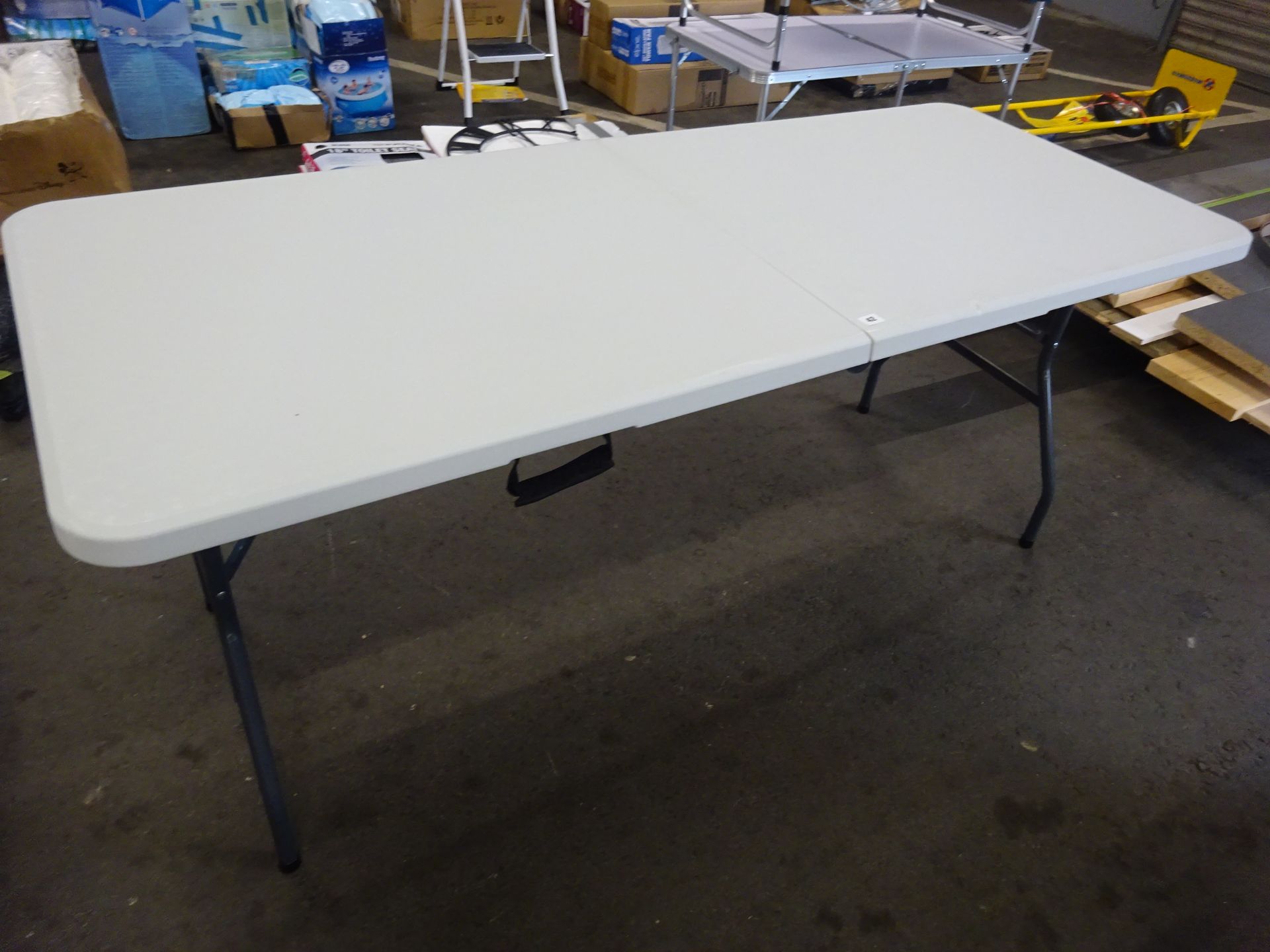 LARGE FOLDING TABLE