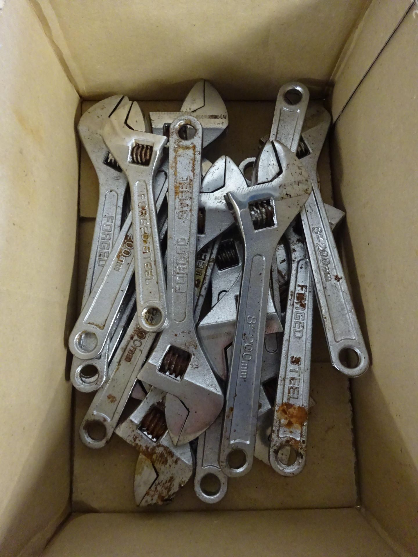 BOX OF 15 8IN ADJUSTABLE SPANNERS (SLIGHTY RUSTY)