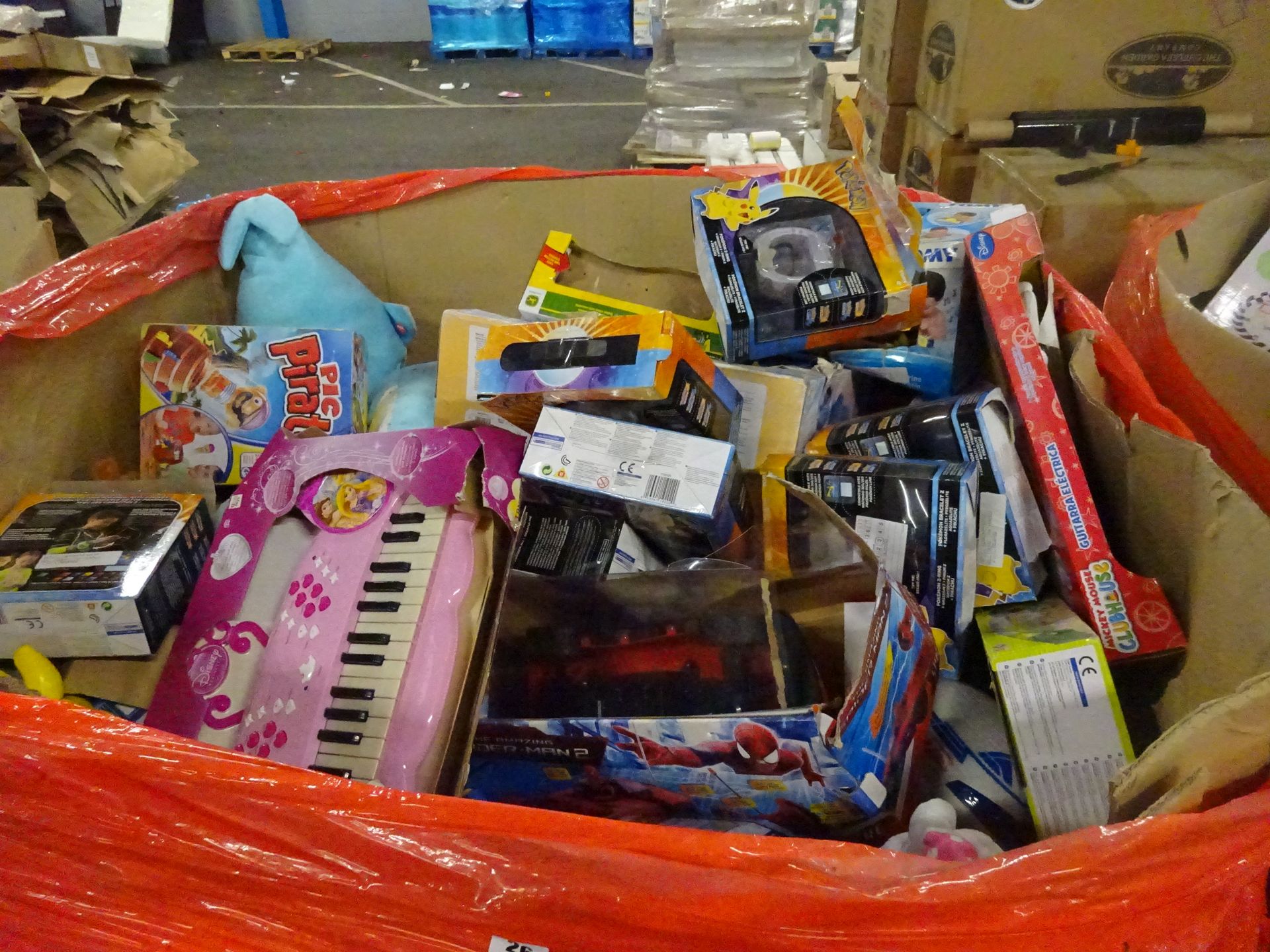 PALLET OF TOYS - NO VAT - Image 2 of 2