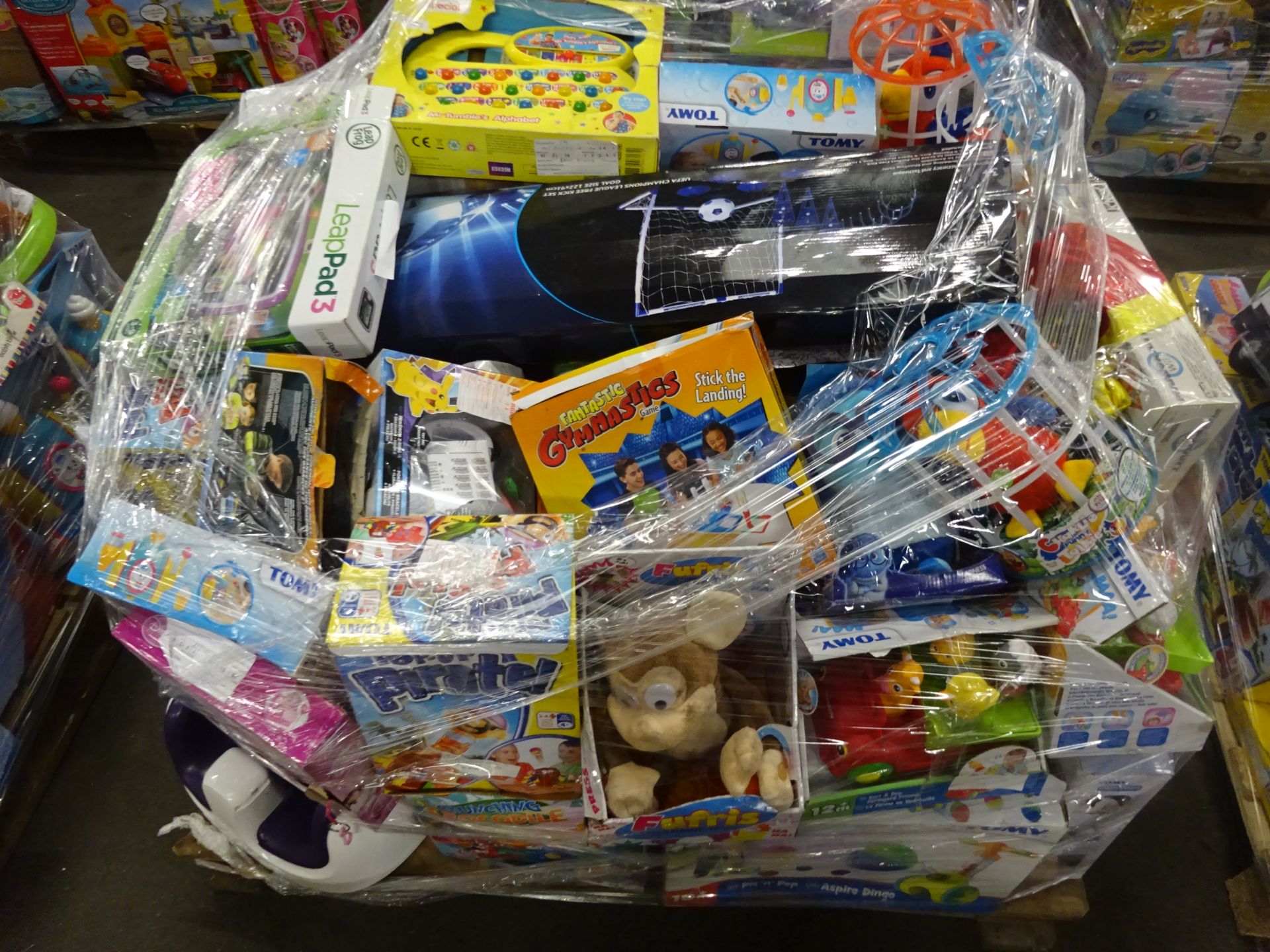 PALLET OF TOYS - NO VAT - Image 2 of 2