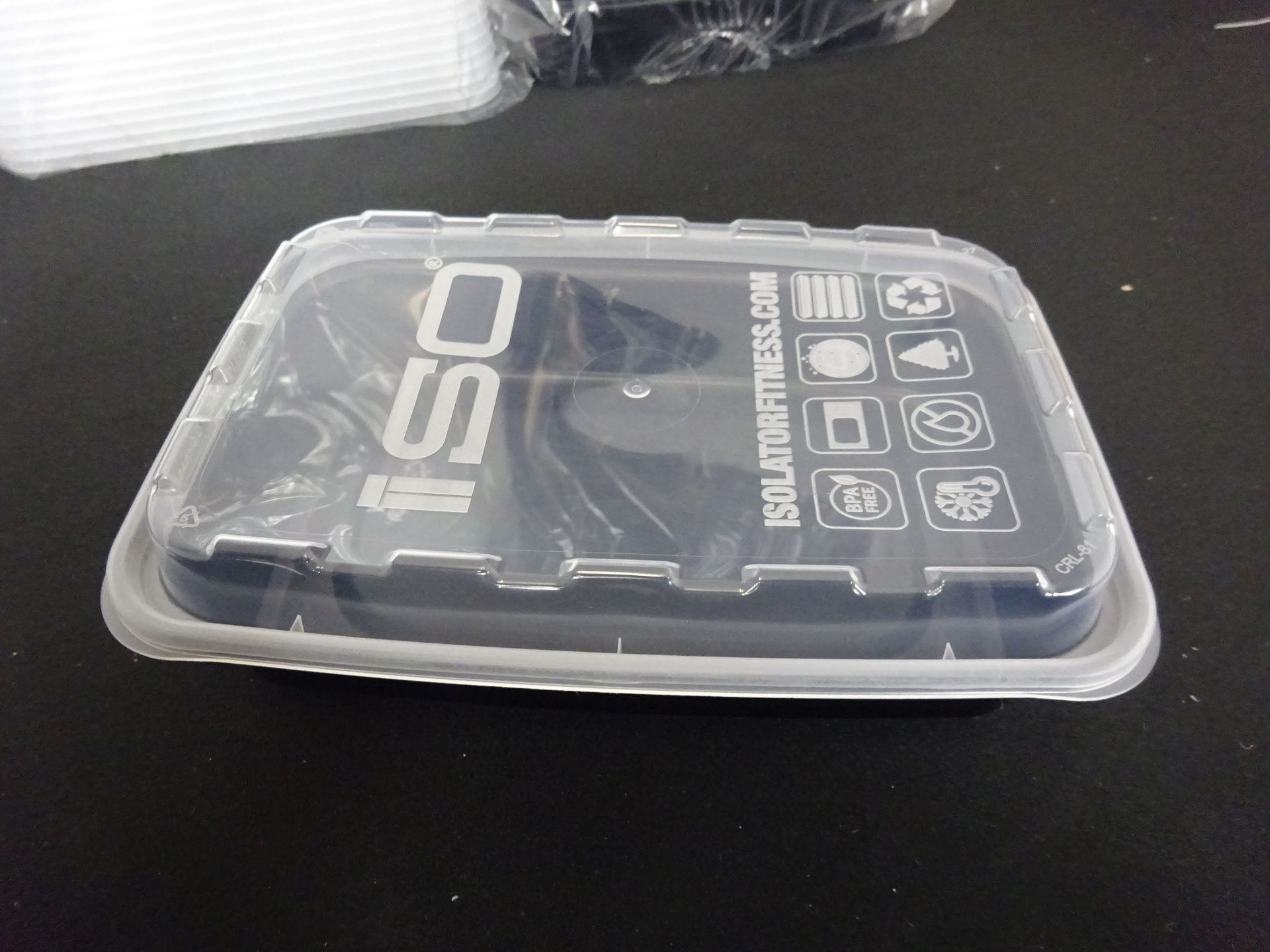 PLASTIC FOOD STORAGE CONTAINERS - Image 2 of 2