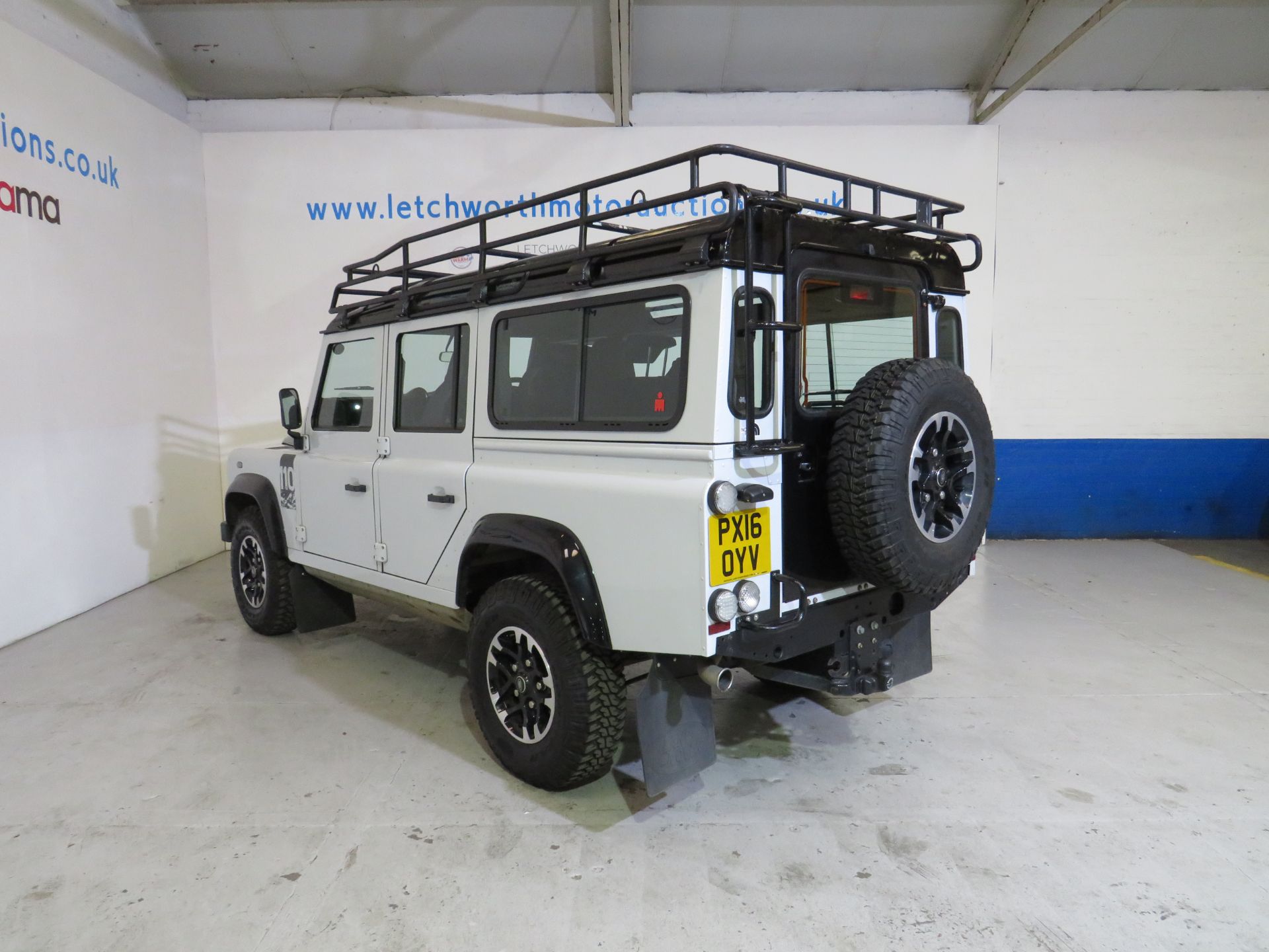 2016 Land Rover Defender 110 Adventure TD 2198cc *NO VAT* - Image 4 of 10