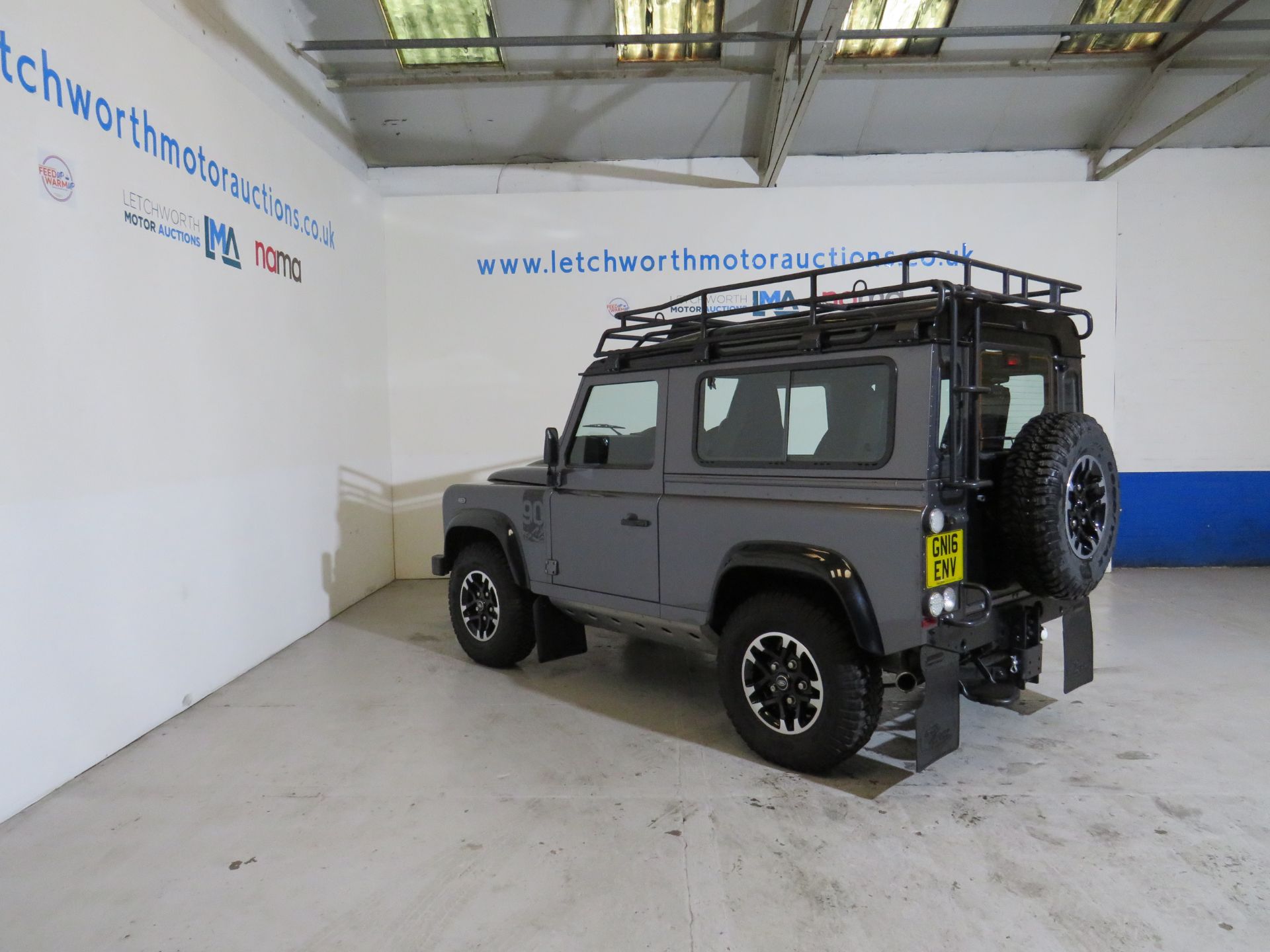 2016 Land Rover Defender 90 Adventure TD 2198cc *NO VAT* - Image 4 of 10