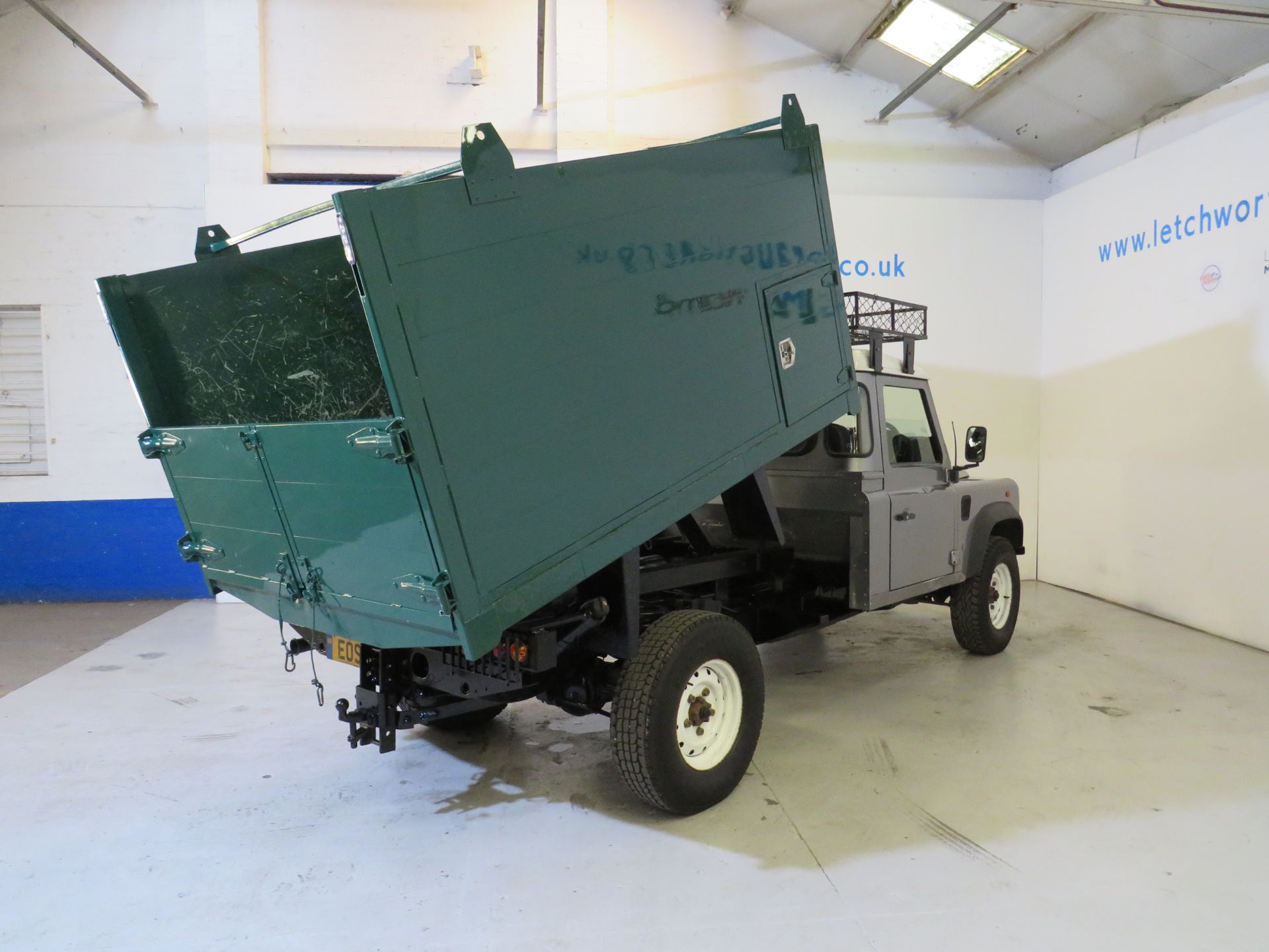 2013 Land Rover Defender 130 TD Tipper 2198cc *NO VAT* - Image 8 of 12