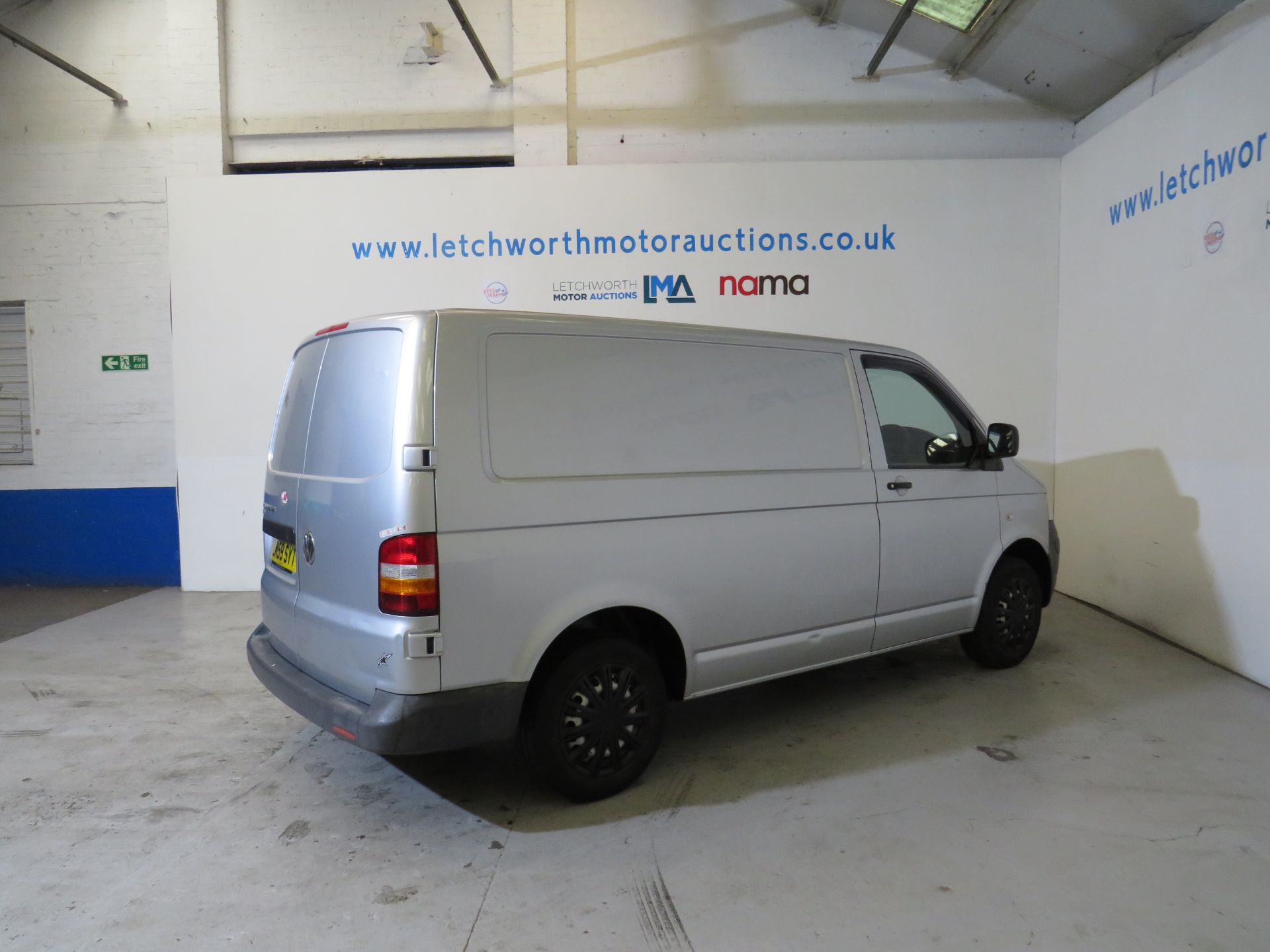 2009 Volkswagen Transporter T26 84 TDI SWB 1896cc *NO VAT* - Image 7 of 22