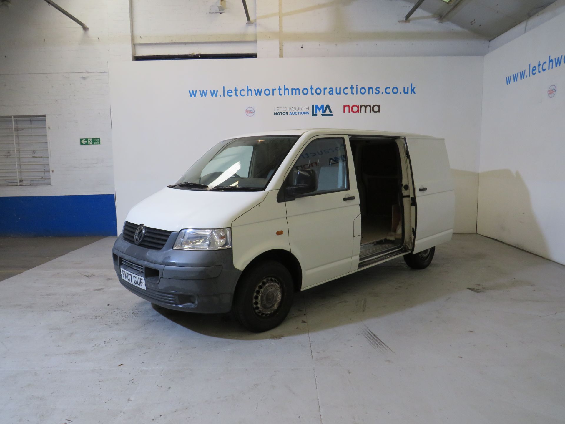 2007 Volkswagen Transporter T28 84 TDI SWB 1896cc *NO VAT* - Image 4 of 20