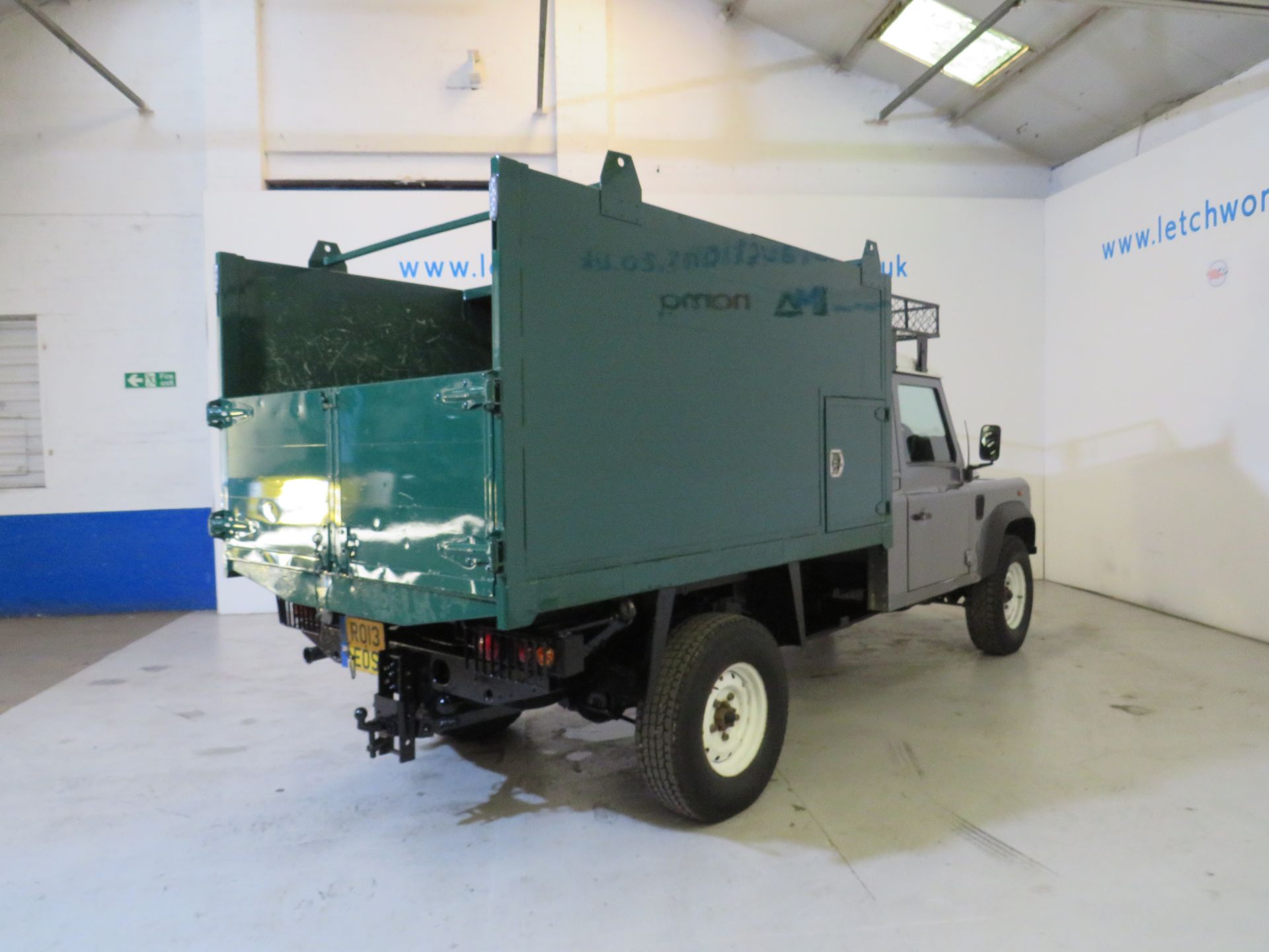 2013 Land Rover Defender 130 TD Tipper 2198cc *NO VAT* - Image 9 of 12