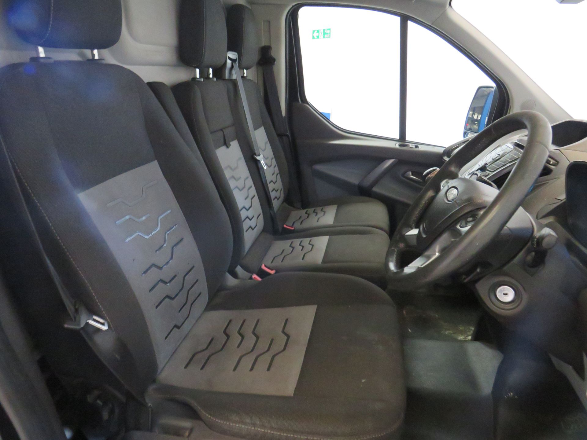 2014 Ford Transit Custom 290 Limited 2198cc *NO VAT* - Image 8 of 19