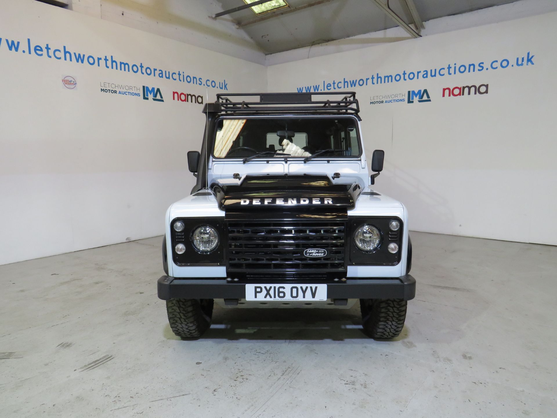 2016 Land Rover Defender 110 Adventure TD 2198cc *NO VAT* - Image 2 of 10