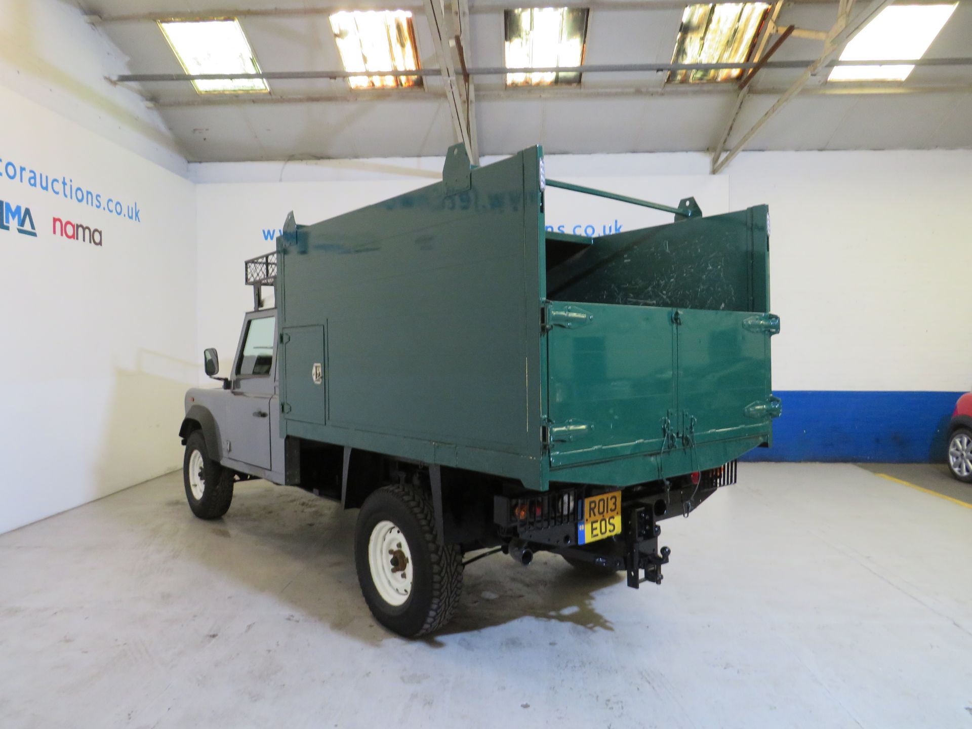 2013 Land Rover Defender 130 TD Tipper 2198cc *NO VAT* - Image 5 of 12