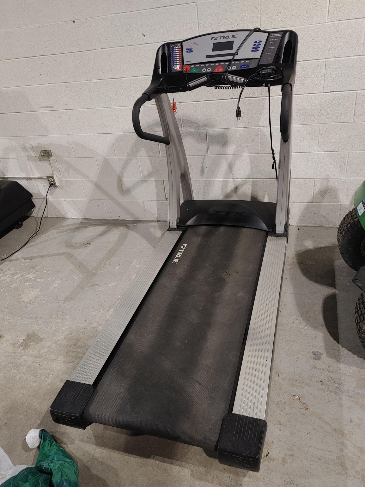 True Fitness Z9.1 Treadmill - Image 2 of 3