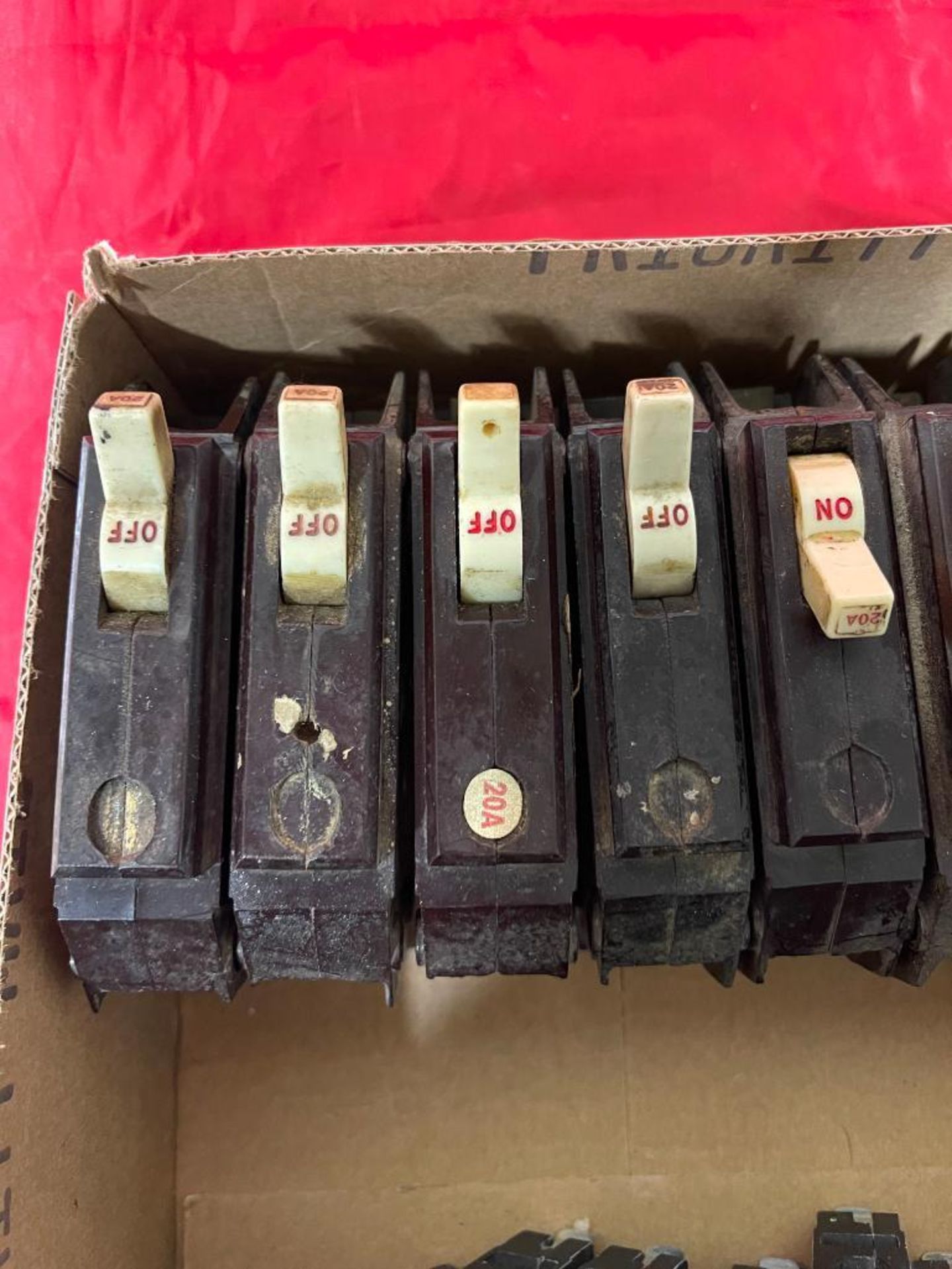 Lot of Frank Adam 20 Amp Thermag Circuit Breakers - Image 3 of 3