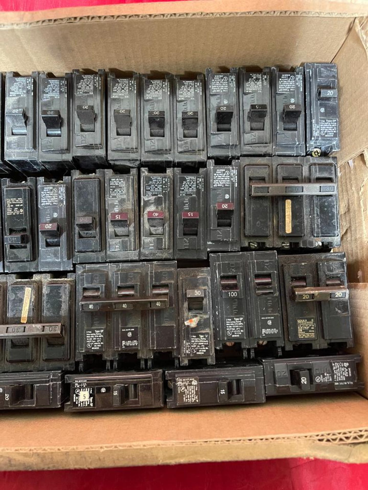 Lot of ITE QP Circuit Breakers Plug In Single, Double + 3 Pole 15-100 Amp - Image 3 of 3