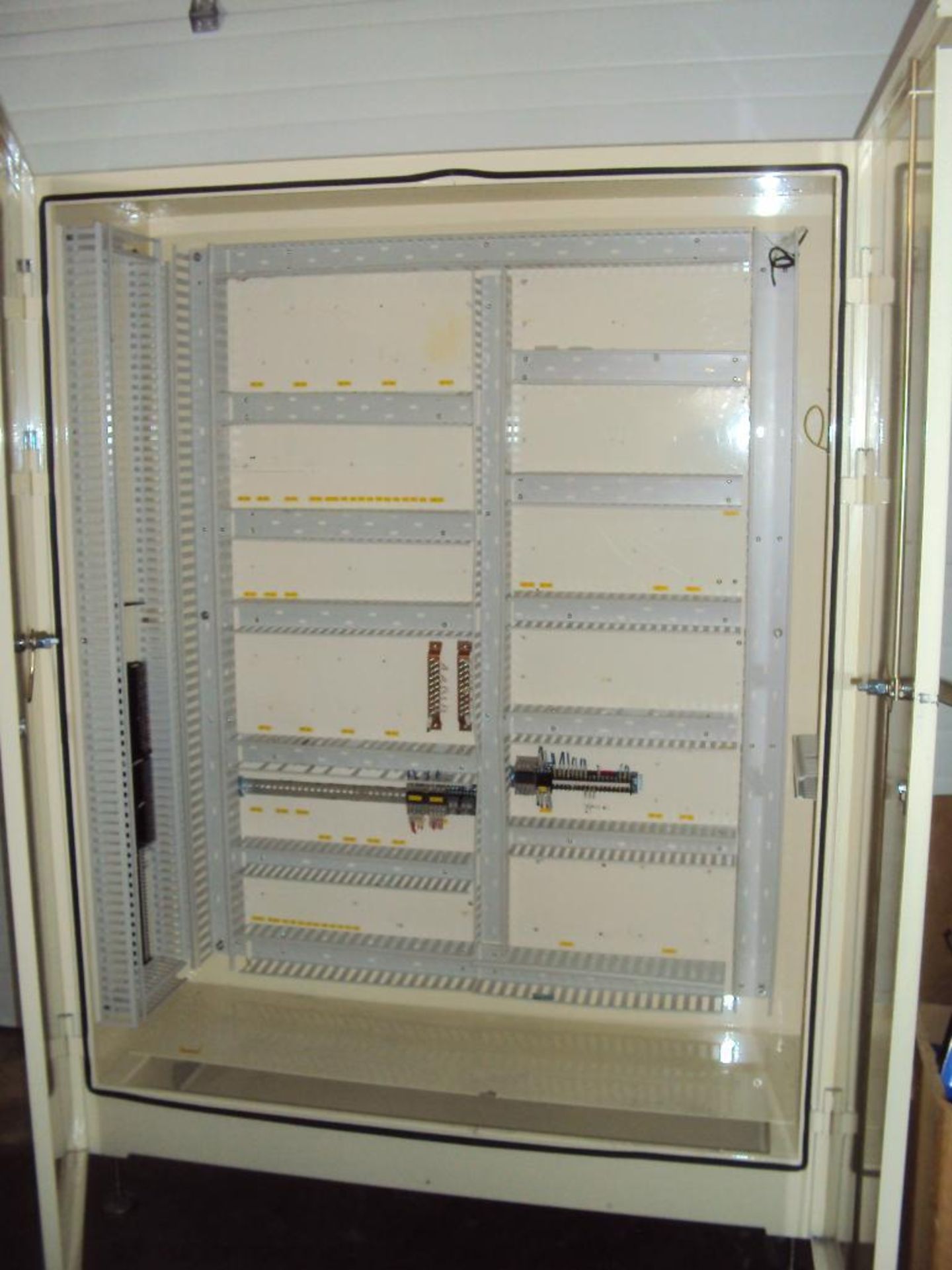 2 DOOR CABINET ELECTRICAL ENCLOSURE APPROX 72HX55WX20D - Image 2 of 6