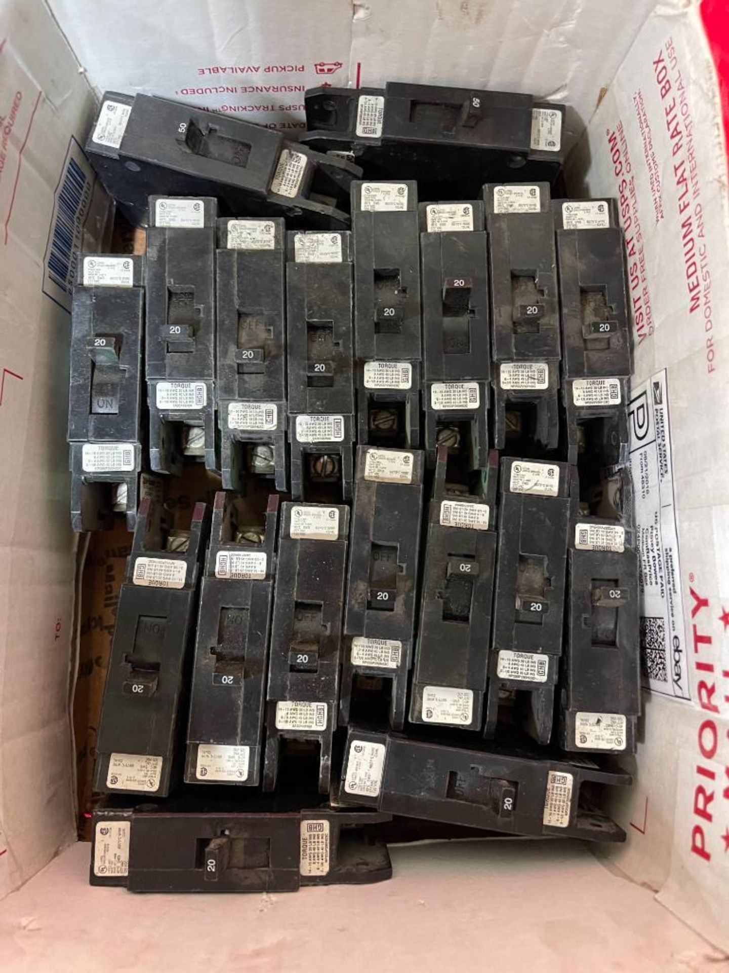 Lot of 19 Cutler Hammer GHB Single Pole Circuit Breaker 17-20Amp 2-50Amp