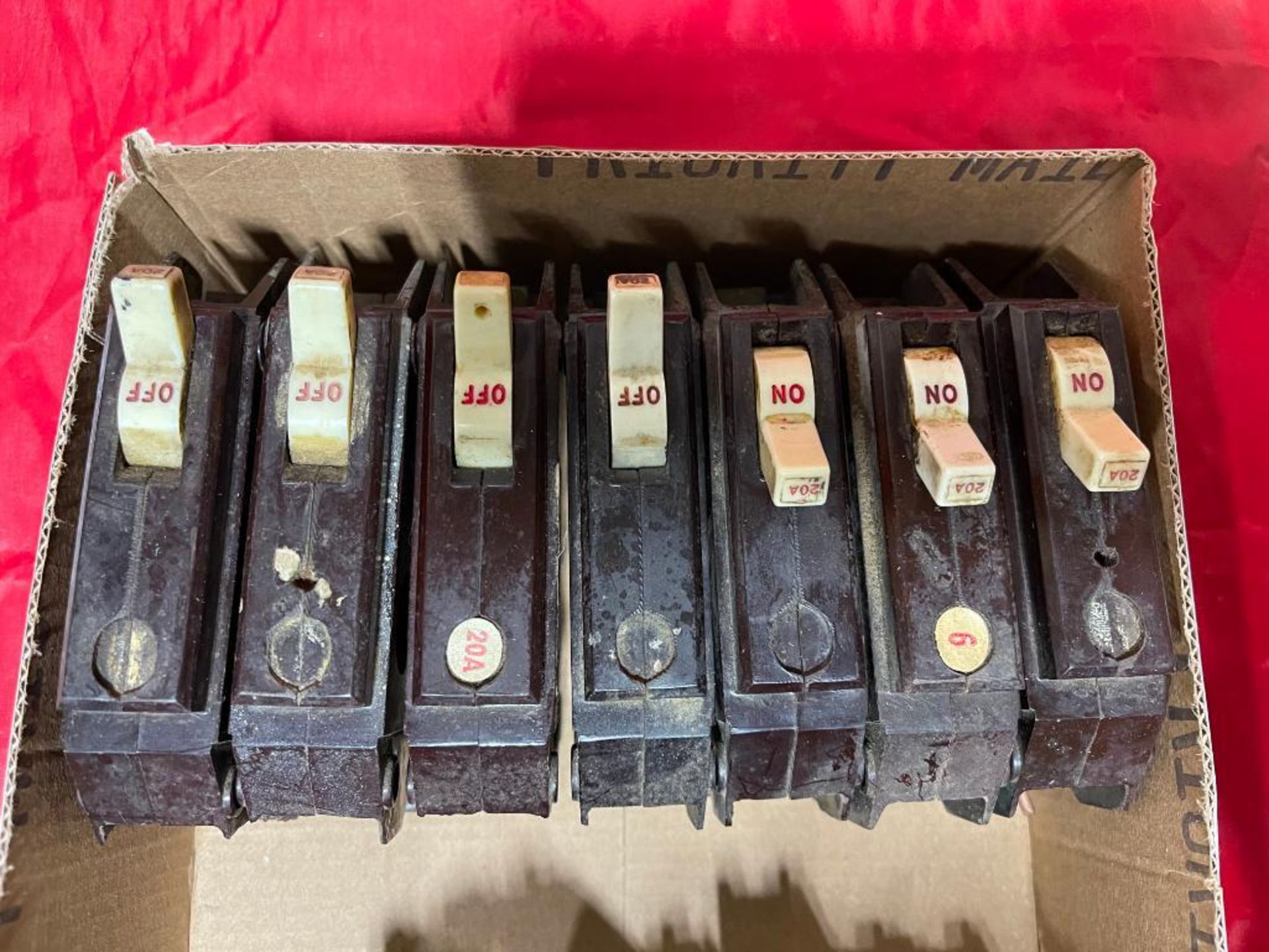 Lot of Frank Adam 20 Amp Thermag Circuit Breakers