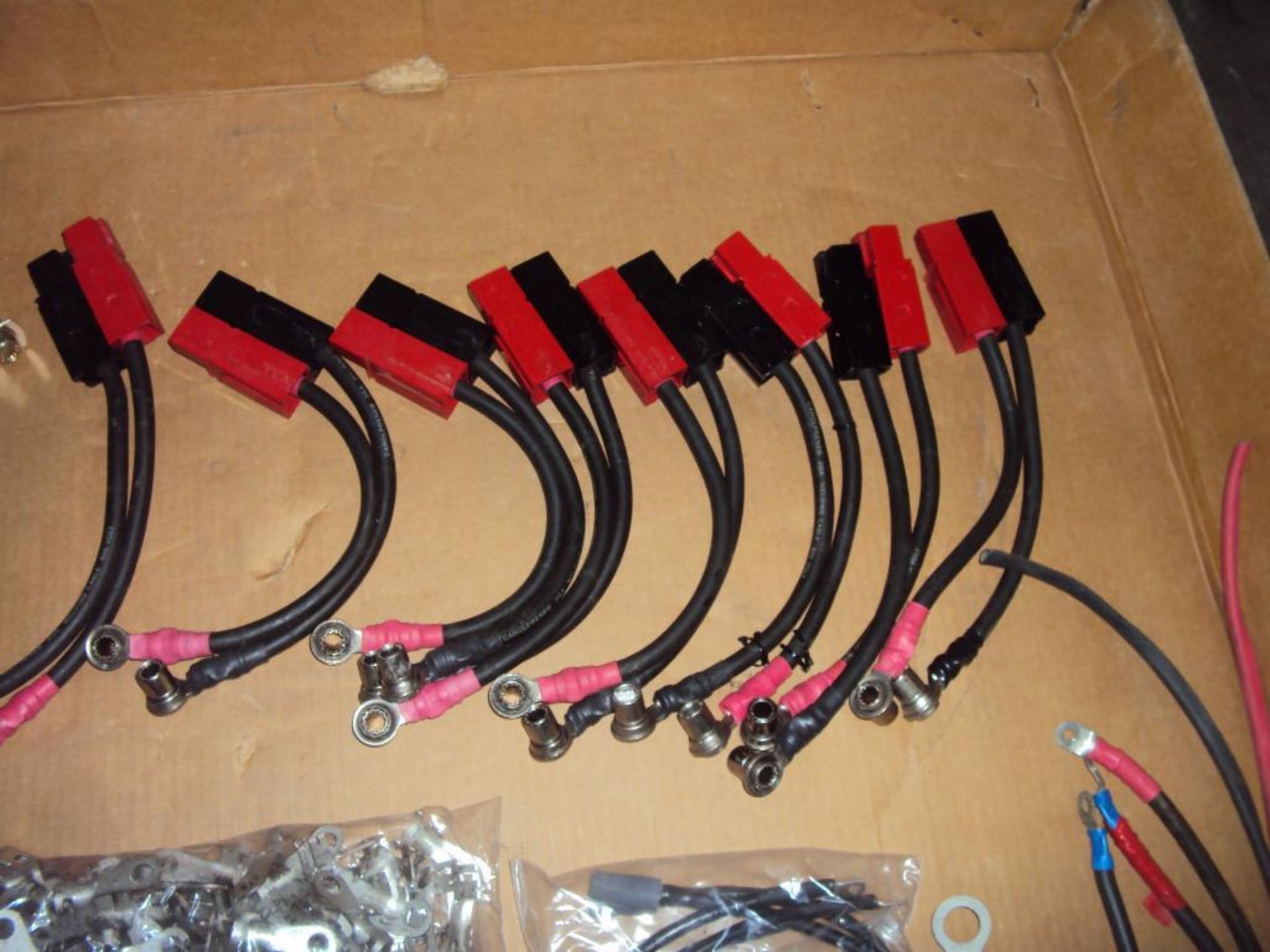 BATTERY CABLES AND CRIMP CONNECTORS - Image 2 of 5