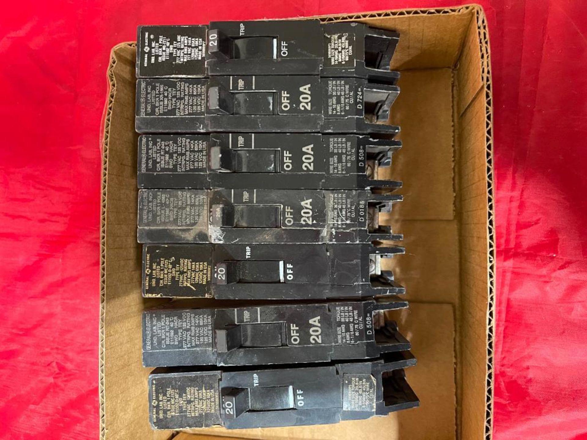 Lot of 7 GE TEY Circuit Breaker 20 Amp