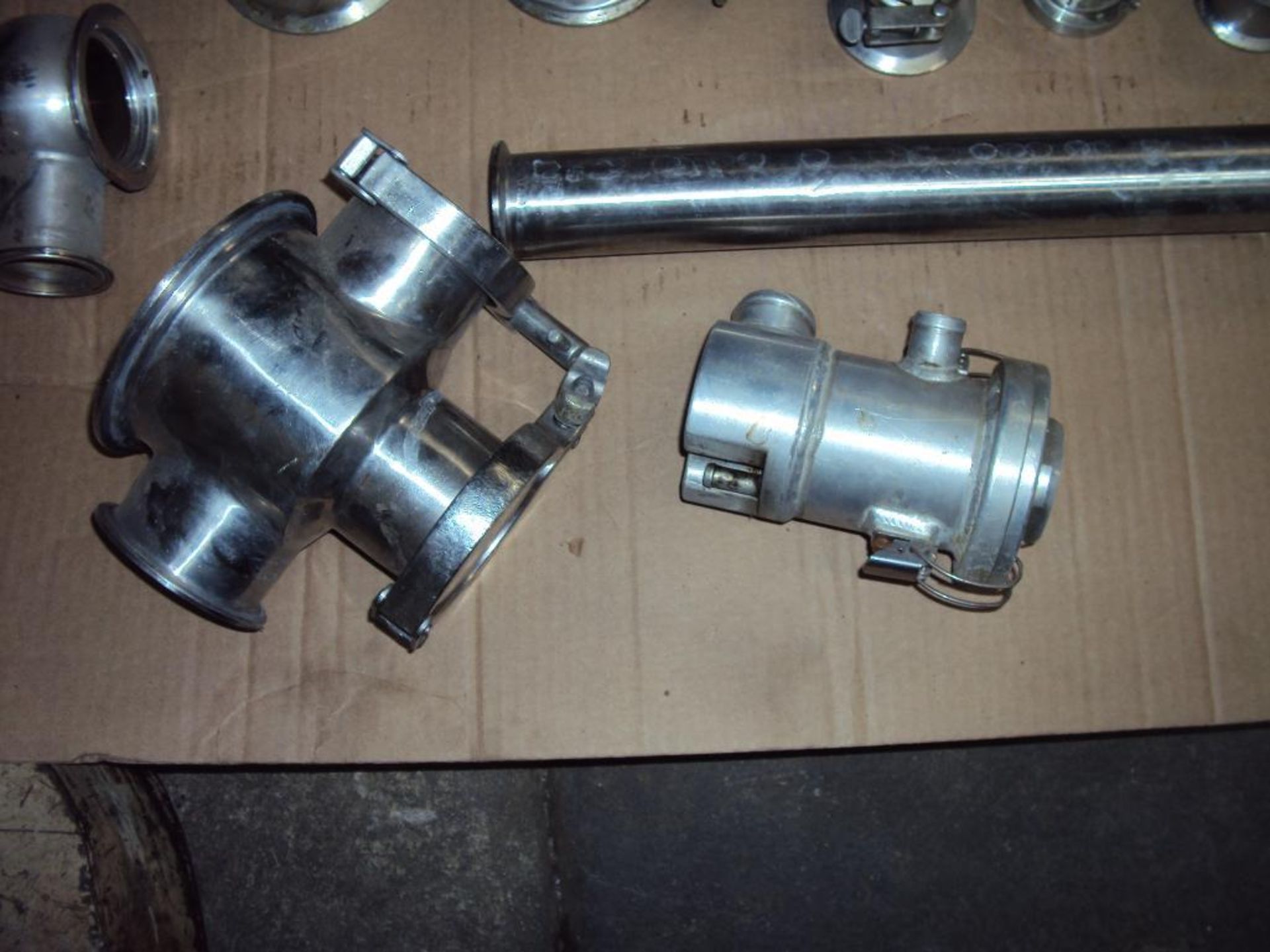 SANITARY STAINLESS STEEL PIPE AND FITTINGS IN ONE LOT - Image 3 of 6