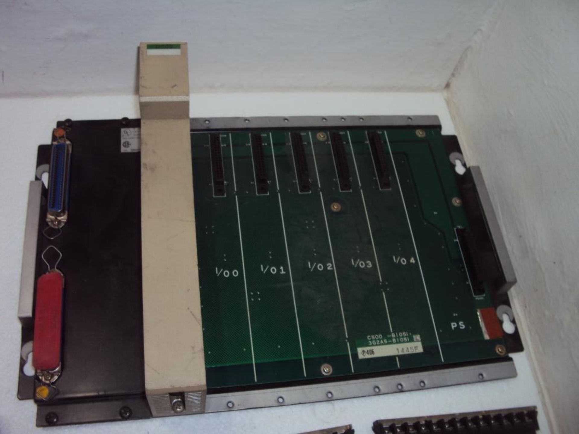 Legacy Omron Sysmac PLC controllers and modules - Image 5 of 7