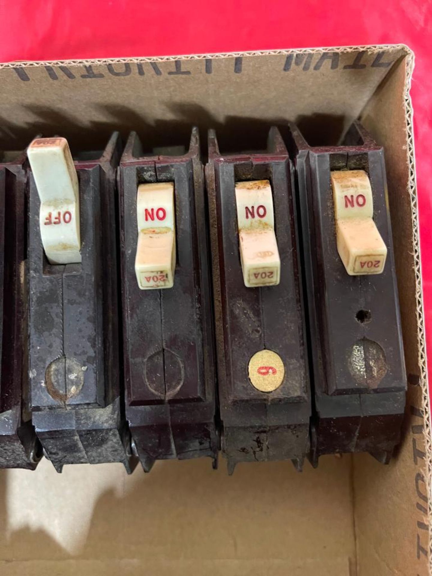 Lot of Frank Adam 20 Amp Thermag Circuit Breakers - Image 2 of 3