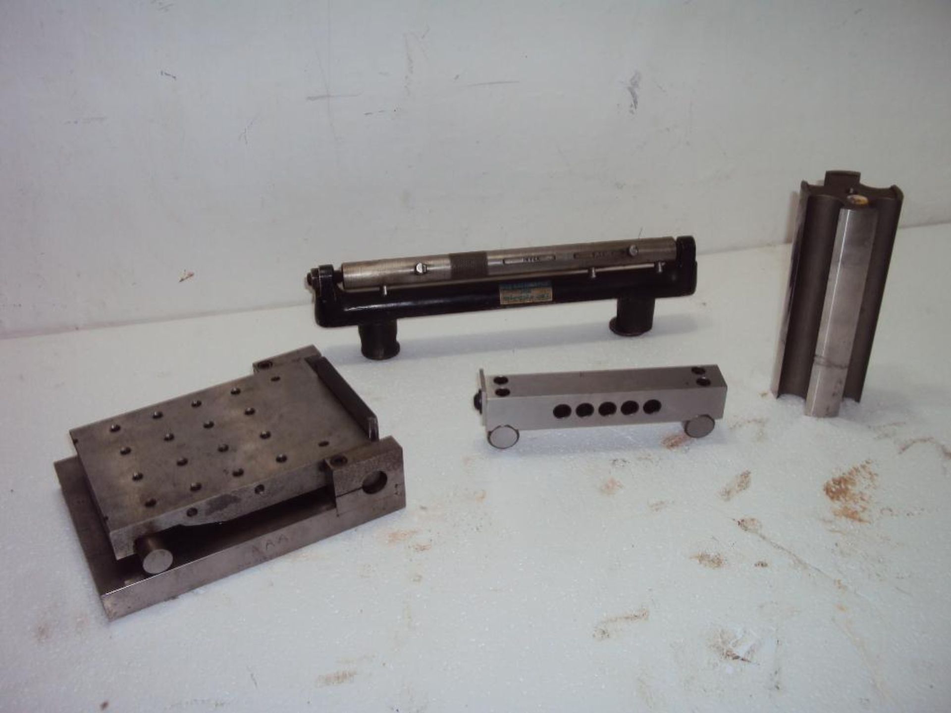 Lot of Sine Bar, Angle Plate, Level and Cylinder Square