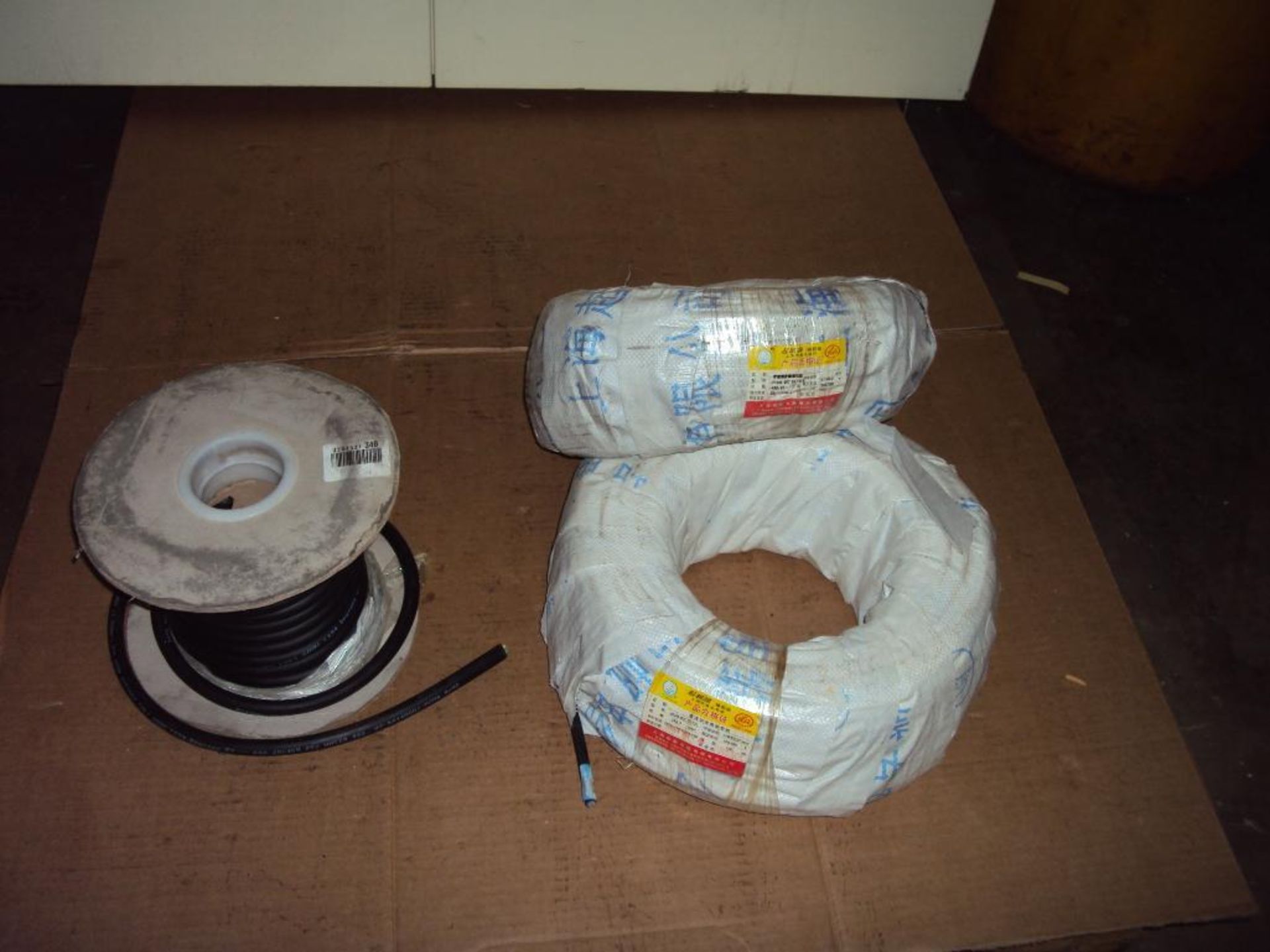 200+ Meters of 3 Wire Insulated Hook Cable