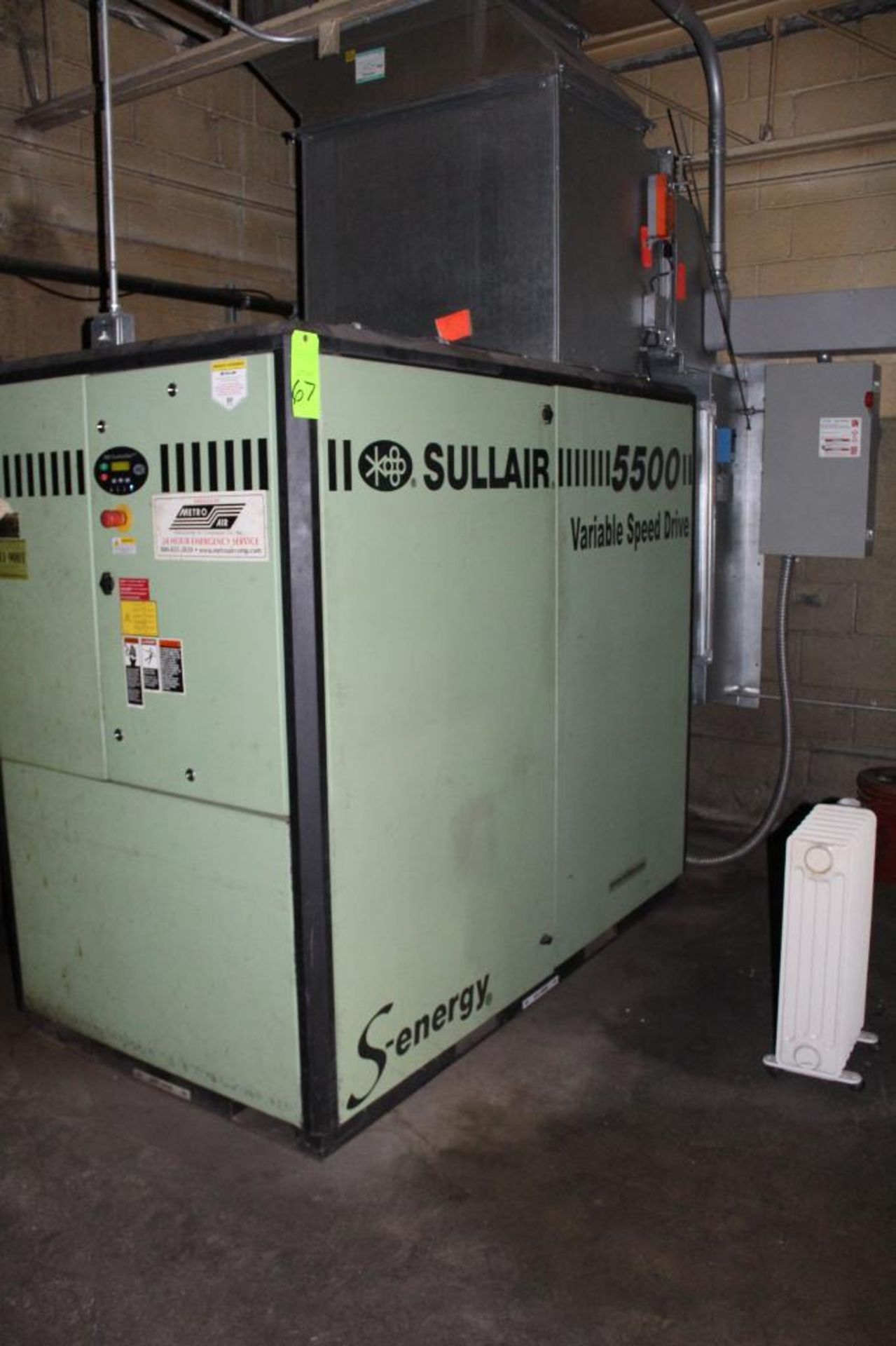 Sullair Model 5500 II Variable Speed Rotary Screw Air Compressor - Image 2 of 2
