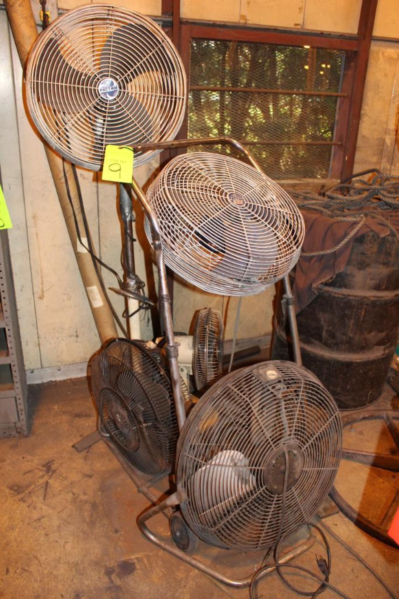 Lot of 5 Fans (Condition unknown)