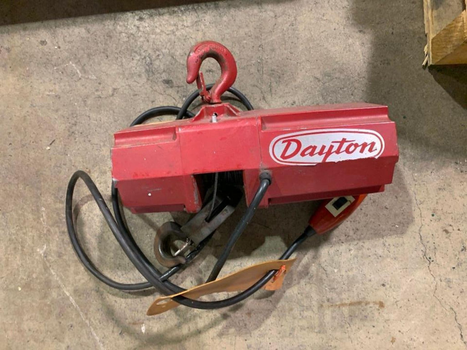 Dayton Chain Hoist