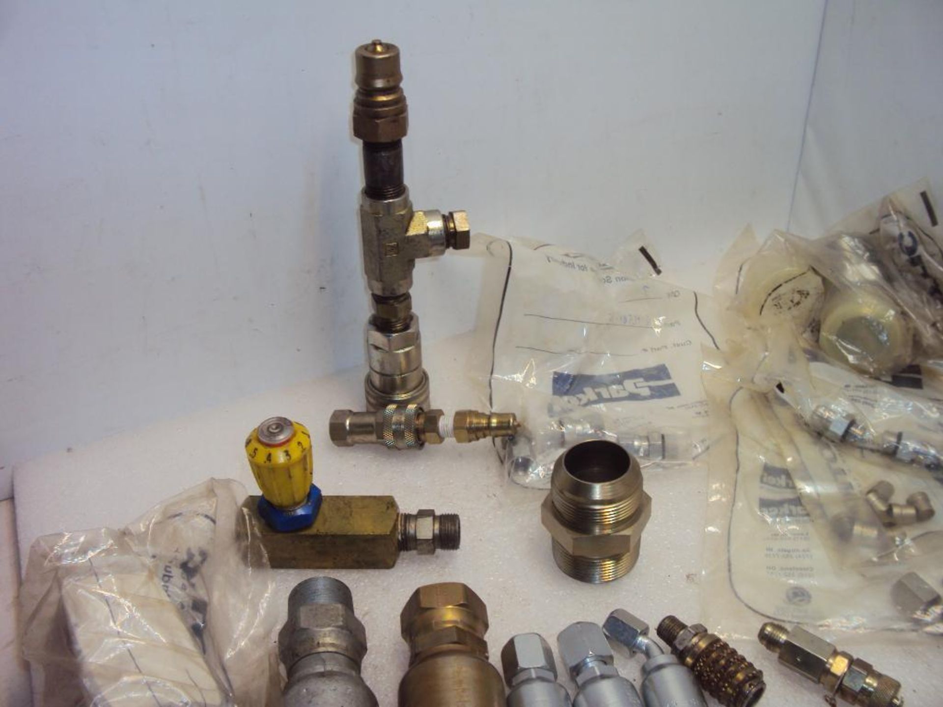 Assorted Hydraulic Hose Crimp Fittings - Image 3 of 5