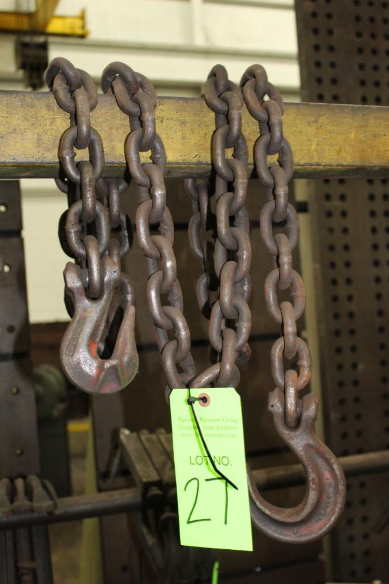 Industrial Lifting Chains & Hooks