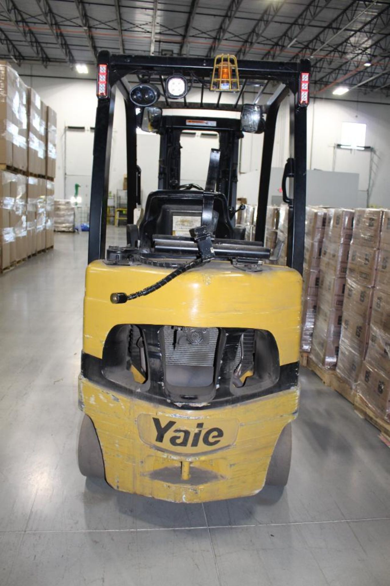Yale 4800LB Capacity Lift Truck - Delayed Removal - Image 3 of 6