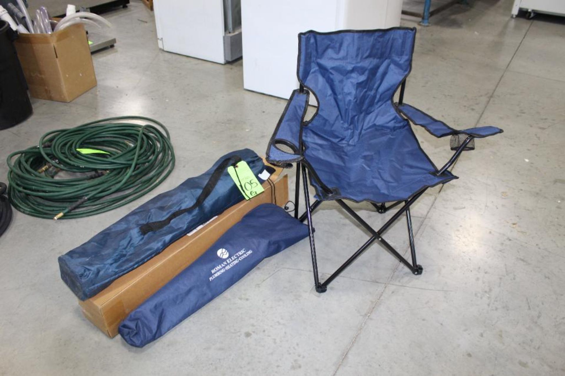 Lot of 2 foldable camping chairs