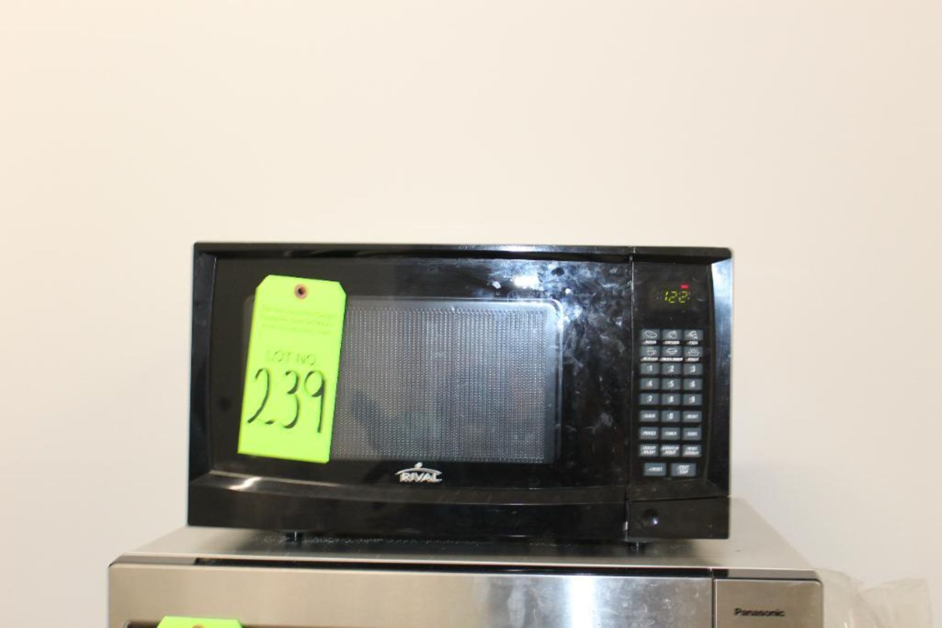 Rival Microwave