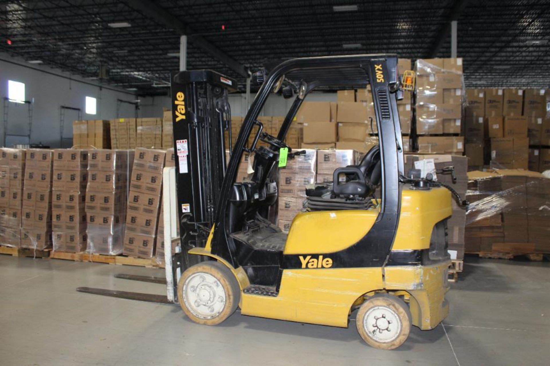 Yale 4800LB Capacity Lift Truck - Delayed Removal