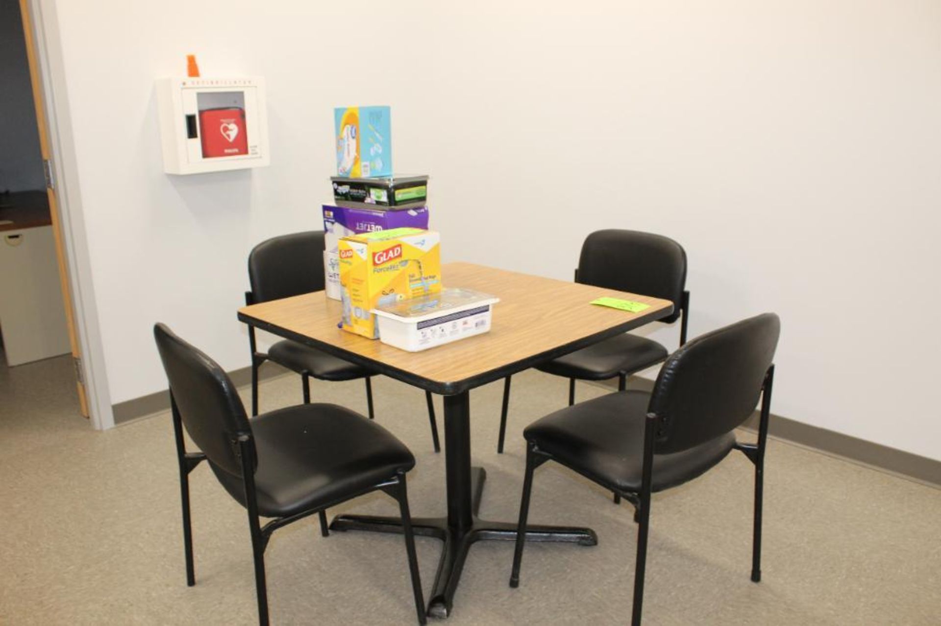 Square Table with 4 Chairs