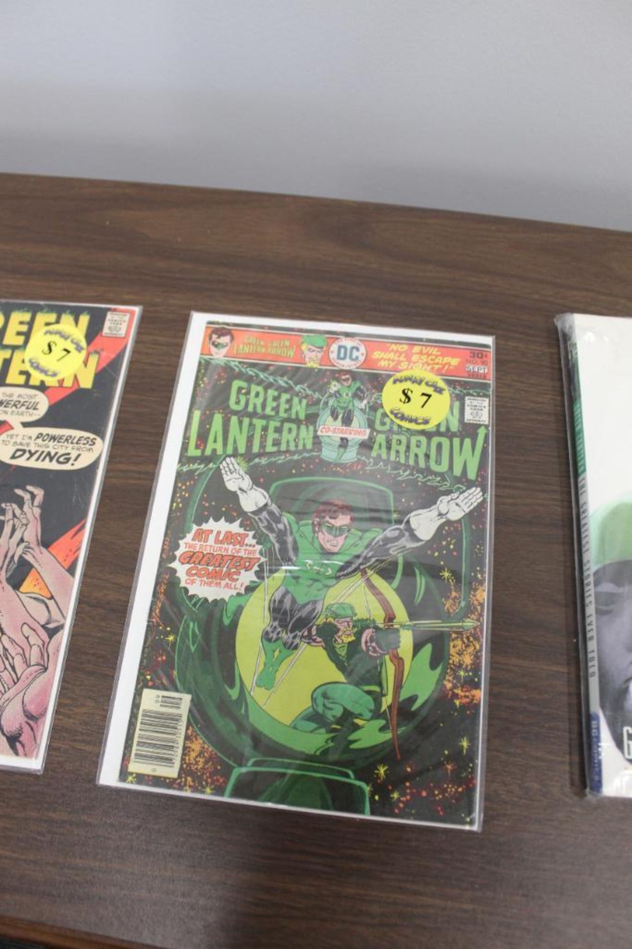 Lot of Comics - Green Lantern and Other Grapic Novels - Image 9 of 11