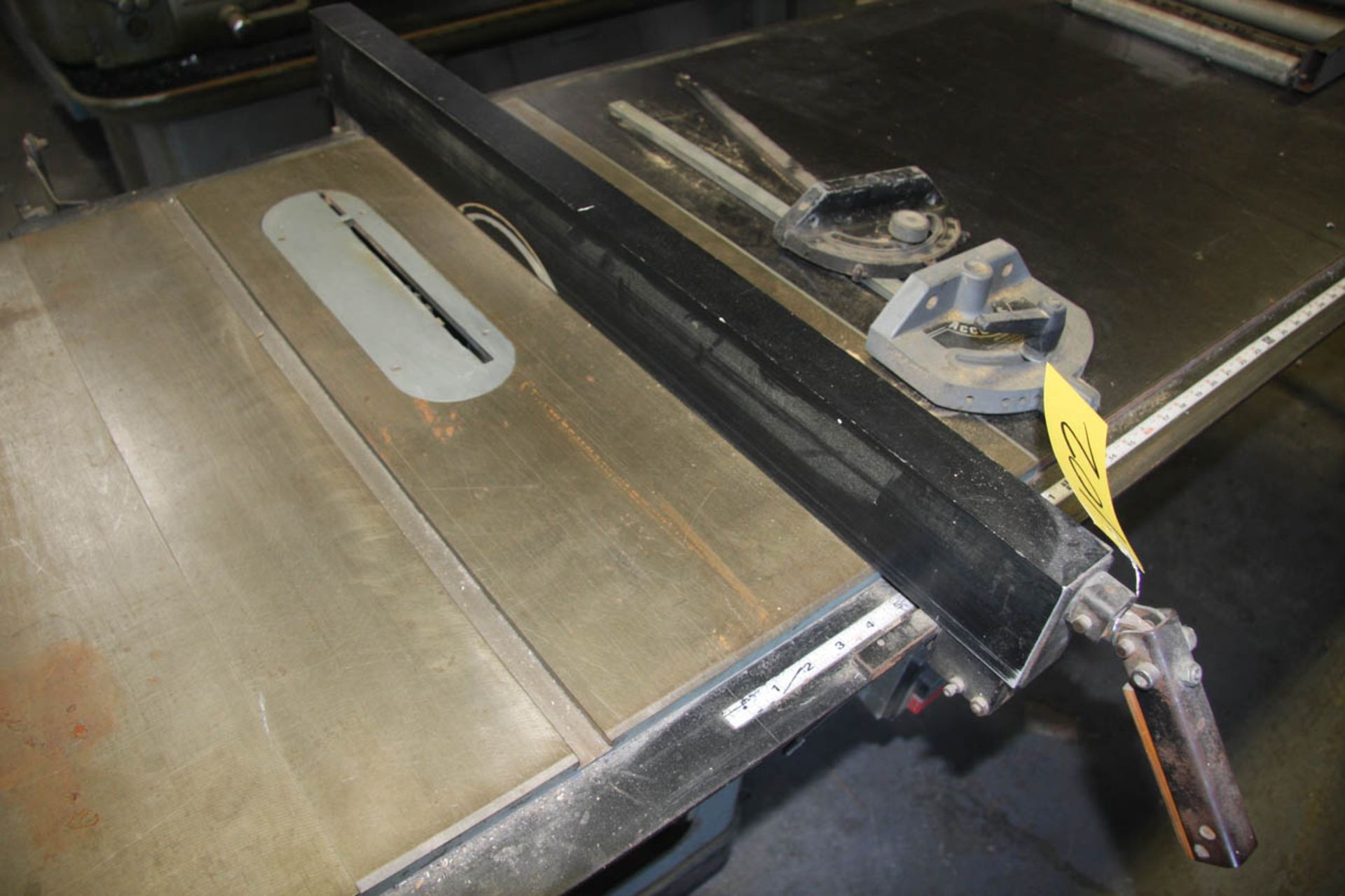 Delta Unisaw Table Saw - Image 3 of 5