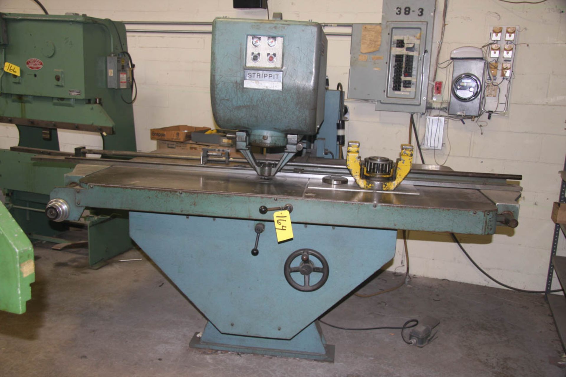 Strippit Fabricator Super 30/30 Single End Punch