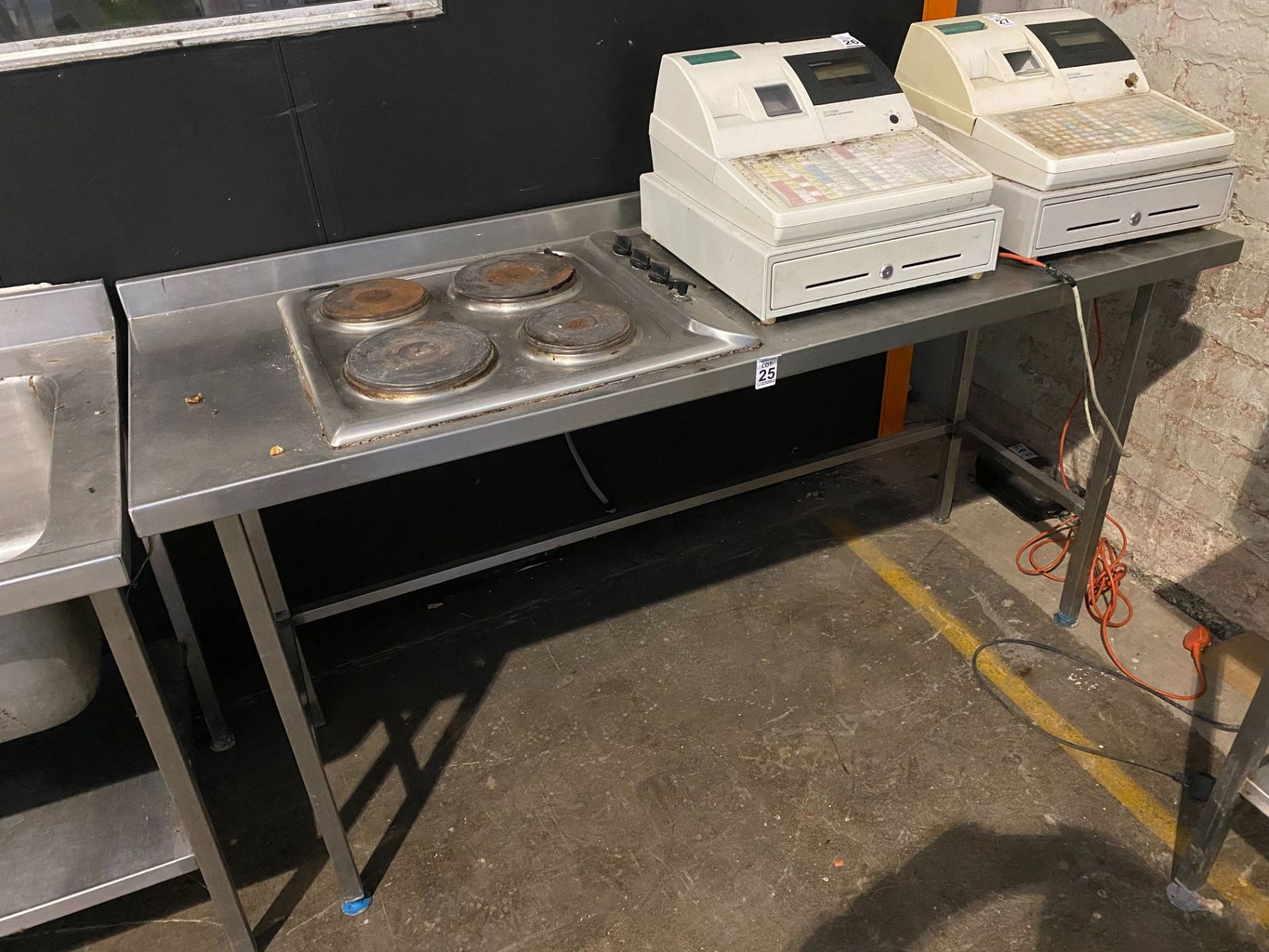 STAINLESS STEEL COUNTER WITH BUILT IN ELECTRIC HOB