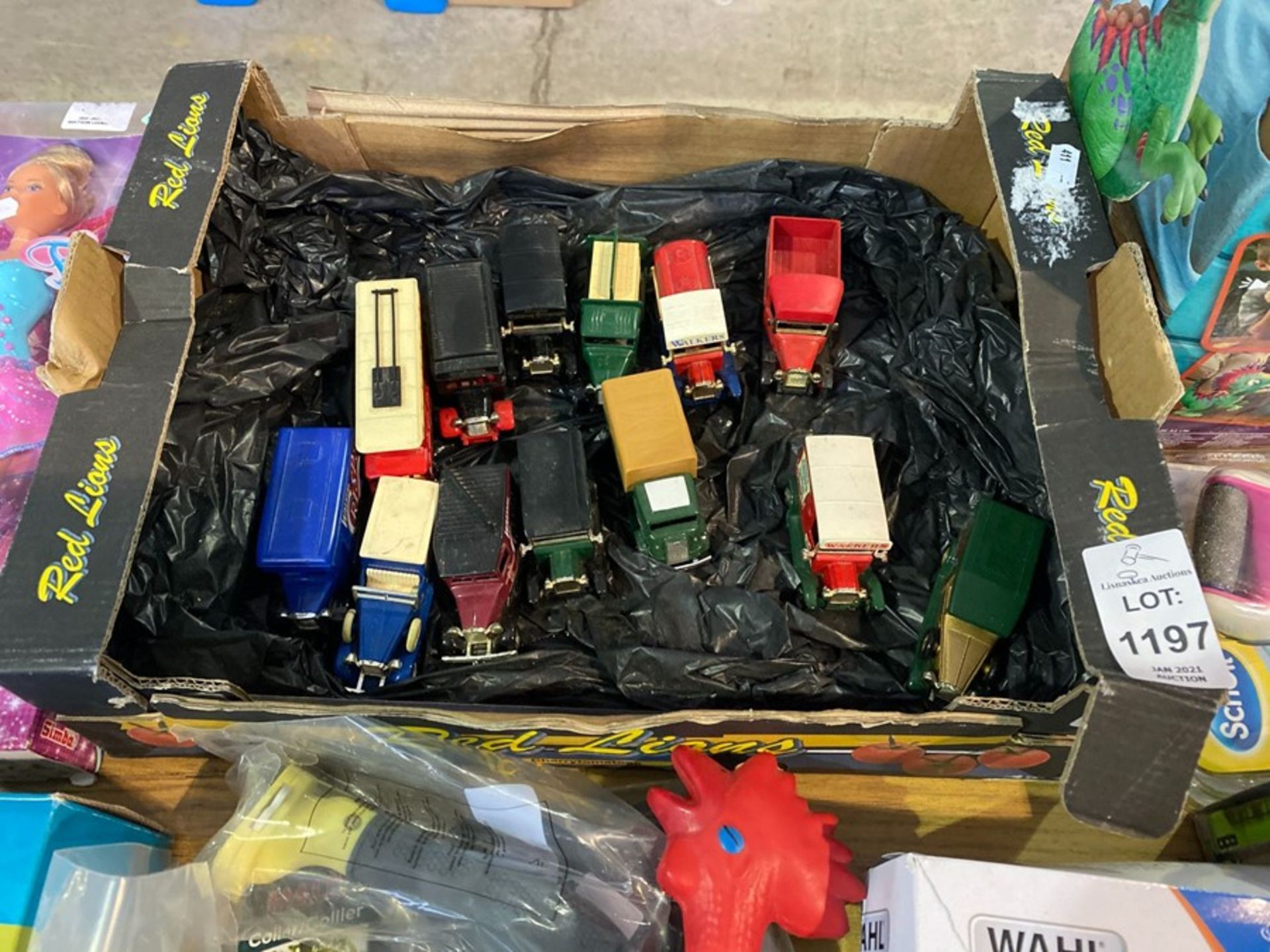 BOX OF VINTAGE TOY CARS