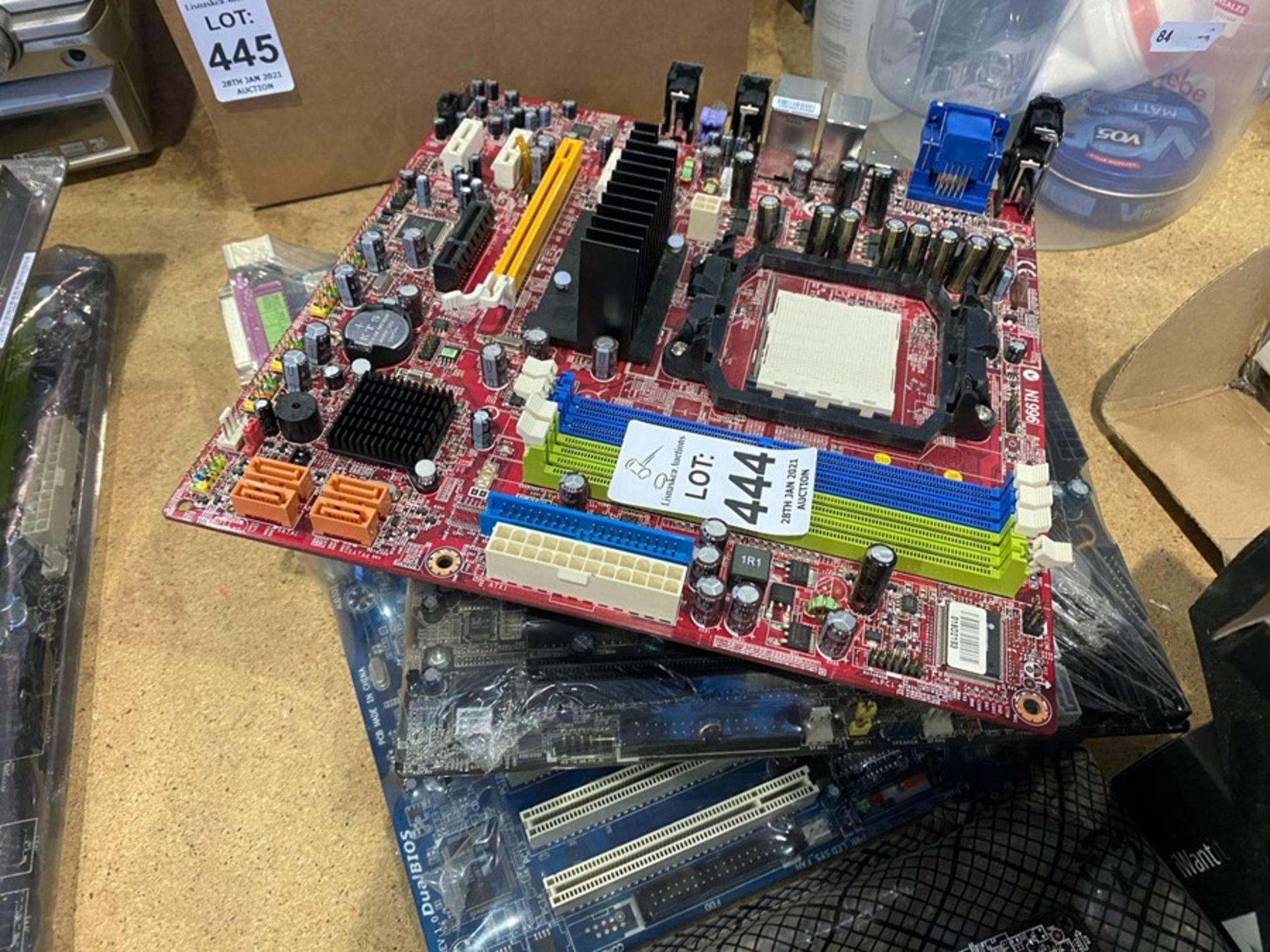 JOB LOT OF COMPUTER MOTHERBOARDS